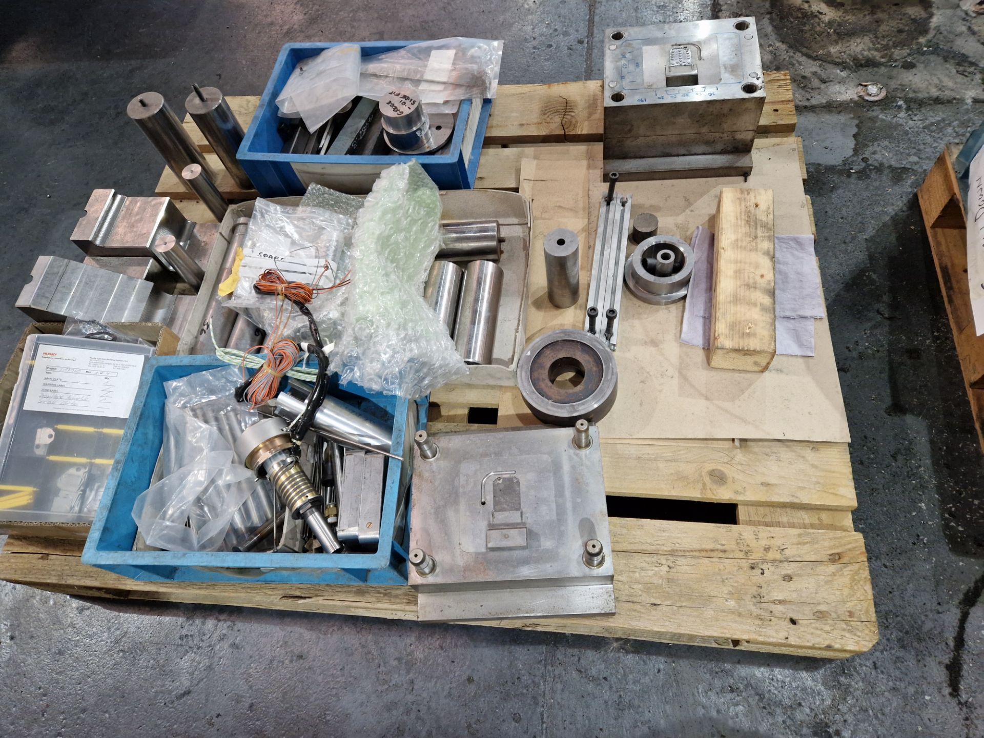 Quantity of Mold Internals, as set out on four palletsPlease read the following important notes:- - Image 6 of 6