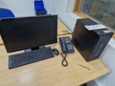 HP ProDesk 400 G2 MT (TPM DP) PC, with Intel core i5 processor, flat screen monitor, keyboard and