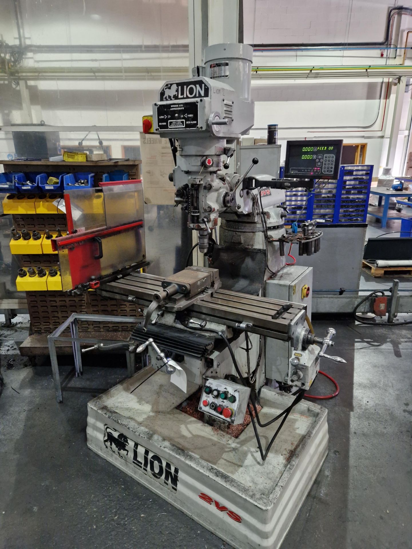 LION 2VS Universal Head Milling Machine with NEWALL DP 700 Digital Read Out, c/w Machine Vice, 2