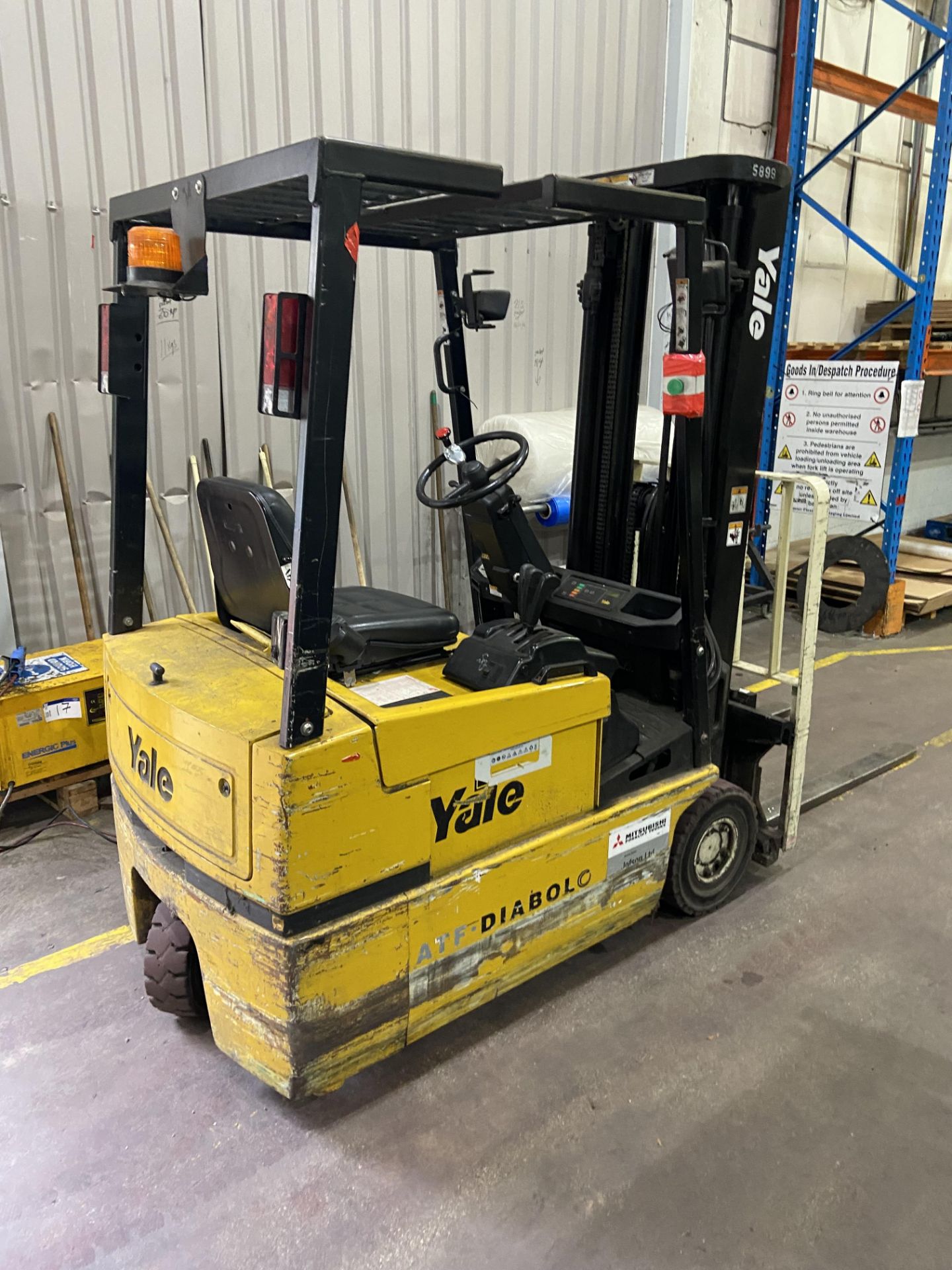 Yale ATF.DIABOLO ERP 16 ATF E2310 BATTERY ELECTRIC FORK LIFT TRUCK, serial no. D807A02067V, year - Image 3 of 10