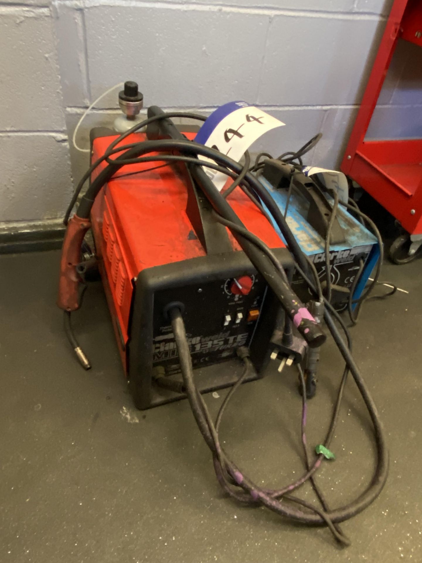 Clarke Mig 135TE Turbo Mig Welding Set, 240VPlease read the following important notes:-Cable is