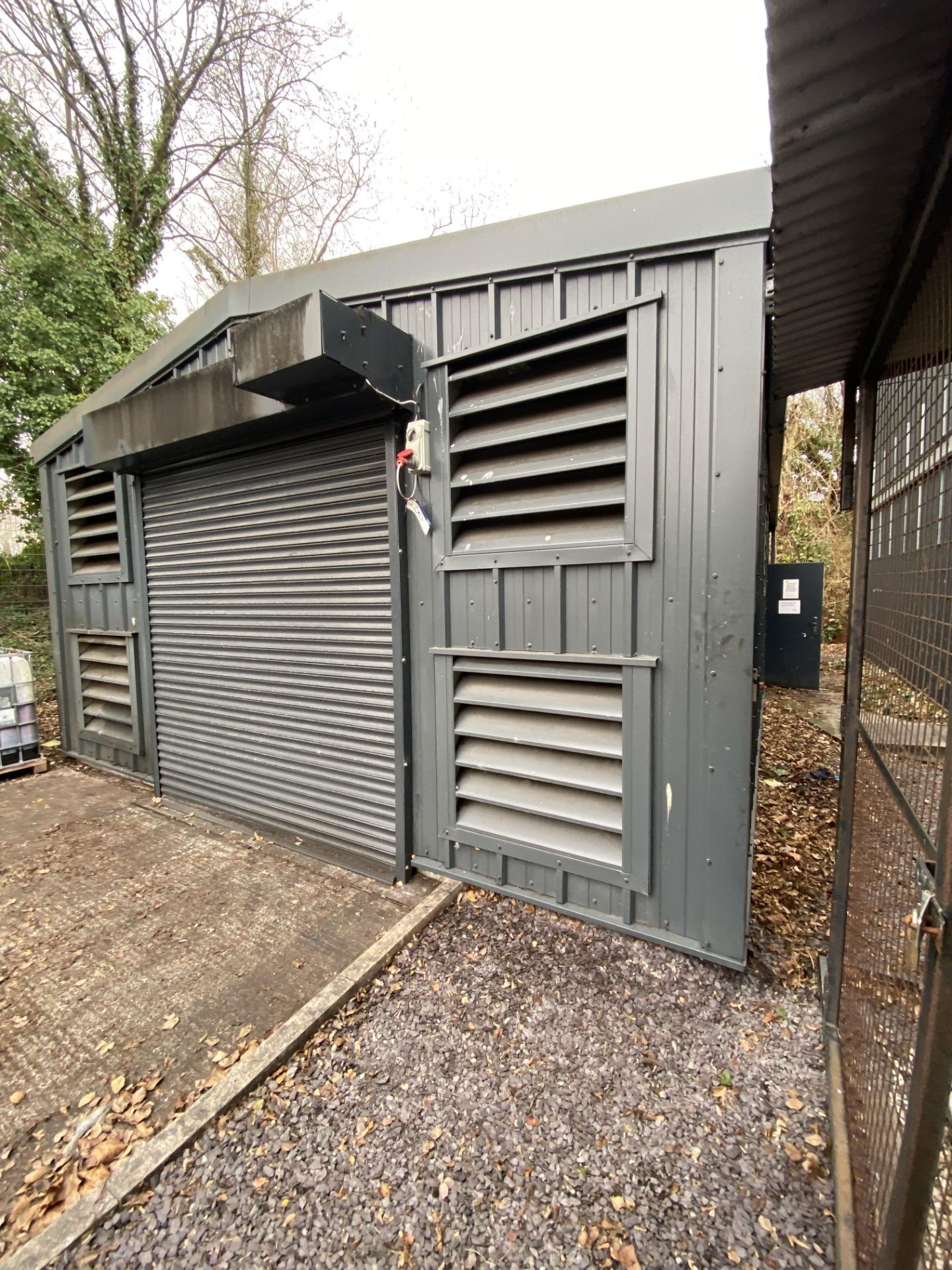 STEEL PORTAL FRAMED INK STORE BUILDING, approx. 11.8m x 5.8m x 3m (to eaves), with internal - Image 2 of 10