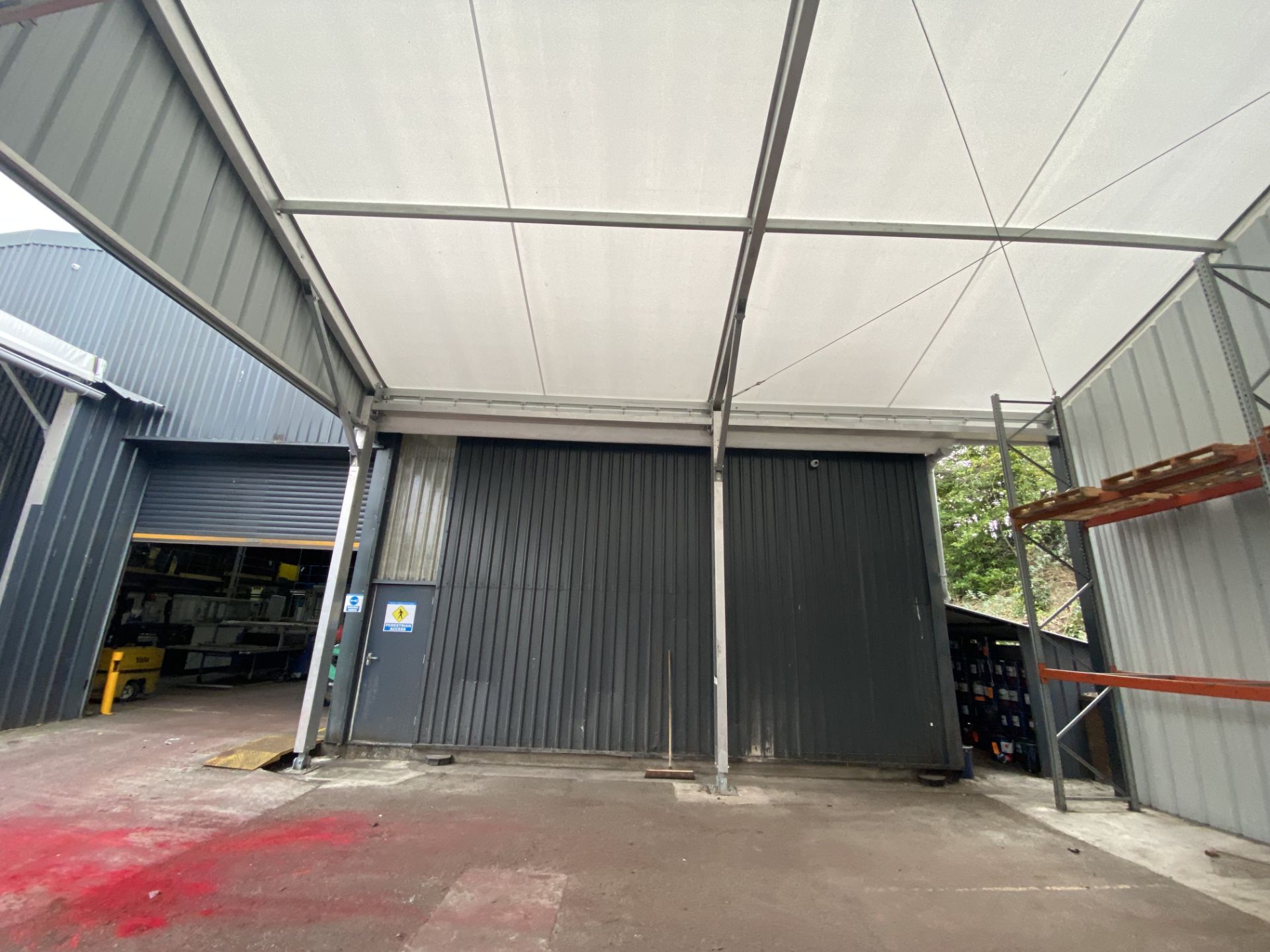 ALLOY PORTAL FRAMED TEMPORARY INDUSTRIAL BUILDING, approx. 14.7m x 9.8m x 4.8m high (eaves), 7.3m to - Image 8 of 9