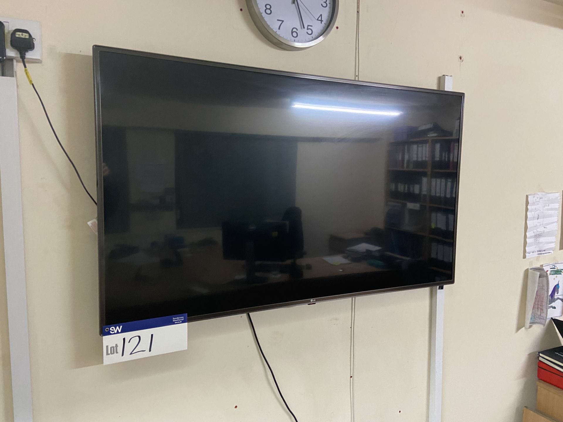 LG 55in. Wall Mounted Flat Screen Television, with remote controlPlease read the following important