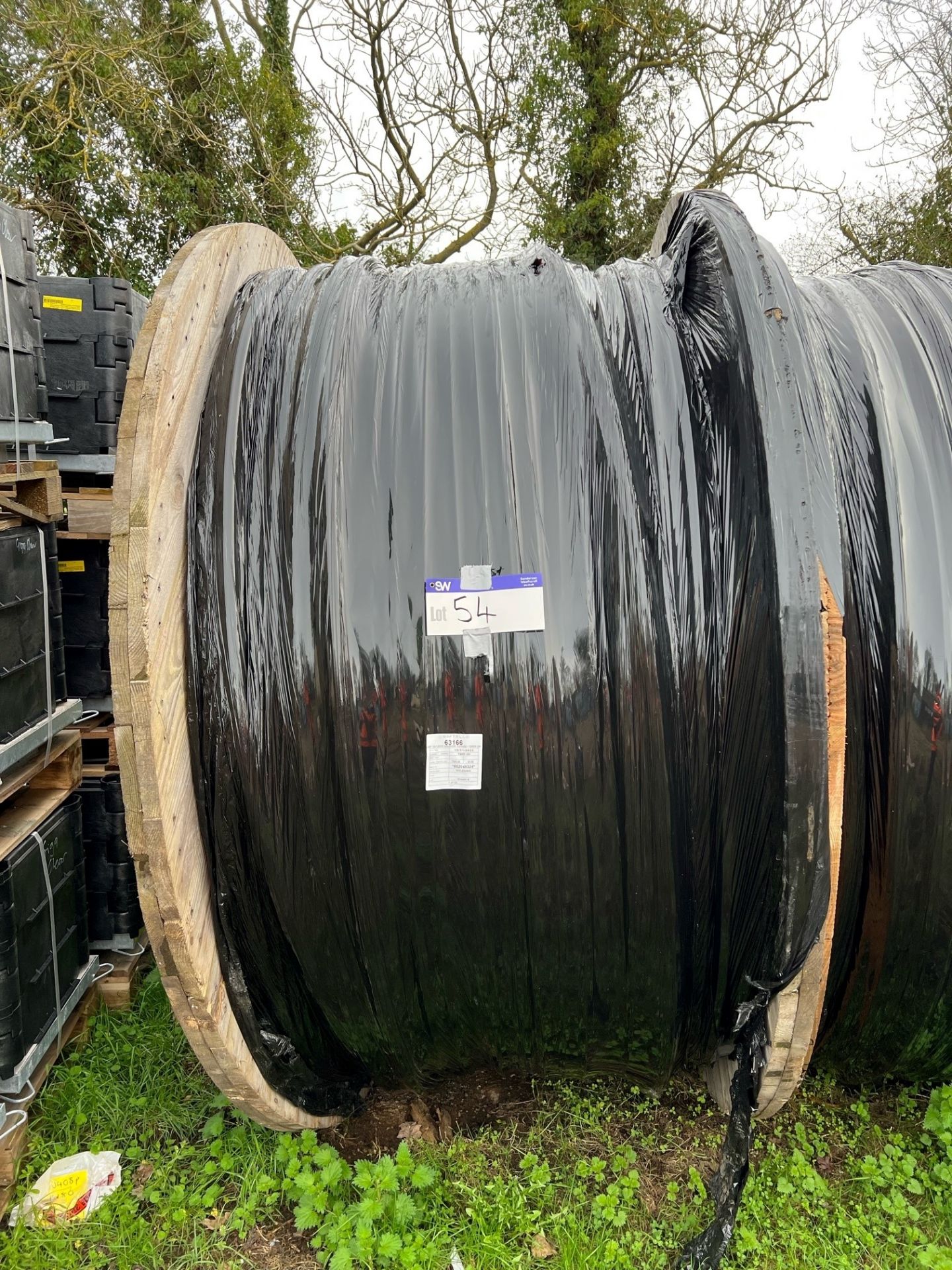 1500m Drum of Orange Multiduct -New Drum(Lot located at 18 Bloxham Road, Millcombe, Banbury, OX15