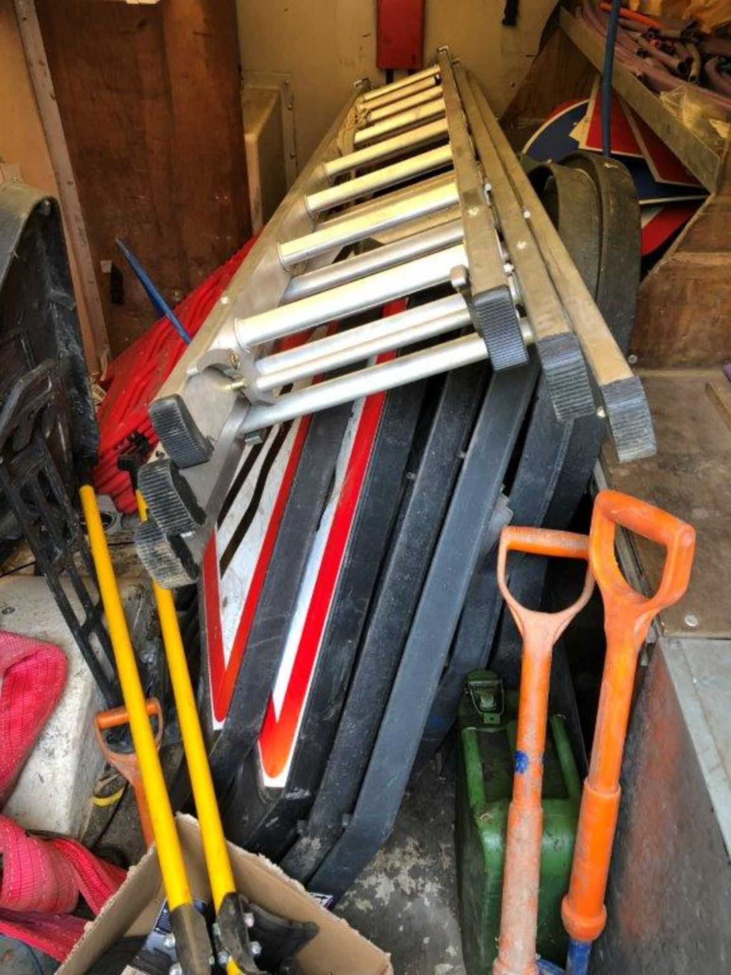 Alloy Triple Extension Ladder(Lot located at The Transport Yard, Johnscales, Lyth Valley, Kendal,