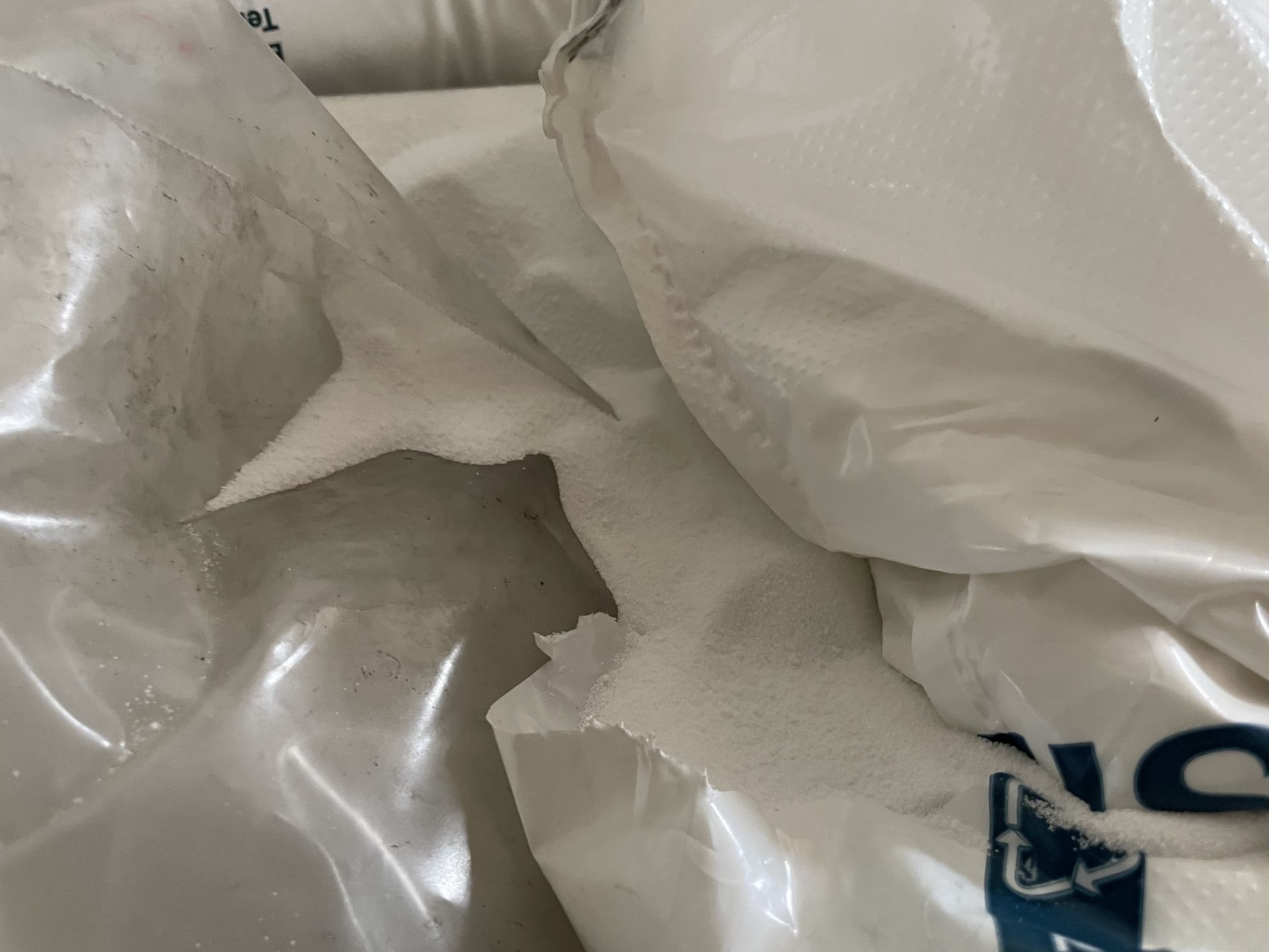 Quantity of Sibelco 25kg White SandPlease read the following important notes:- ***Overseas - Image 2 of 2