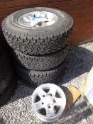 5 LAND ROVER 5 Spoke Alloy Wheels, 4 with R16 TyresPlease read the following important notes:- ***