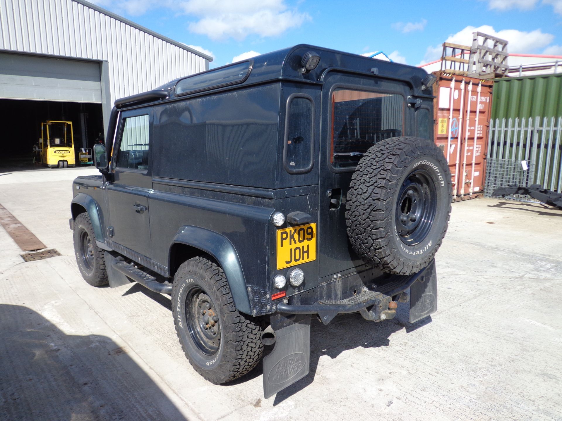 LAND ROVER Defender 90 County Hard Top c/w External Roll Cage, Brown Leather Seating, Reg. - Bild 4 aus 10