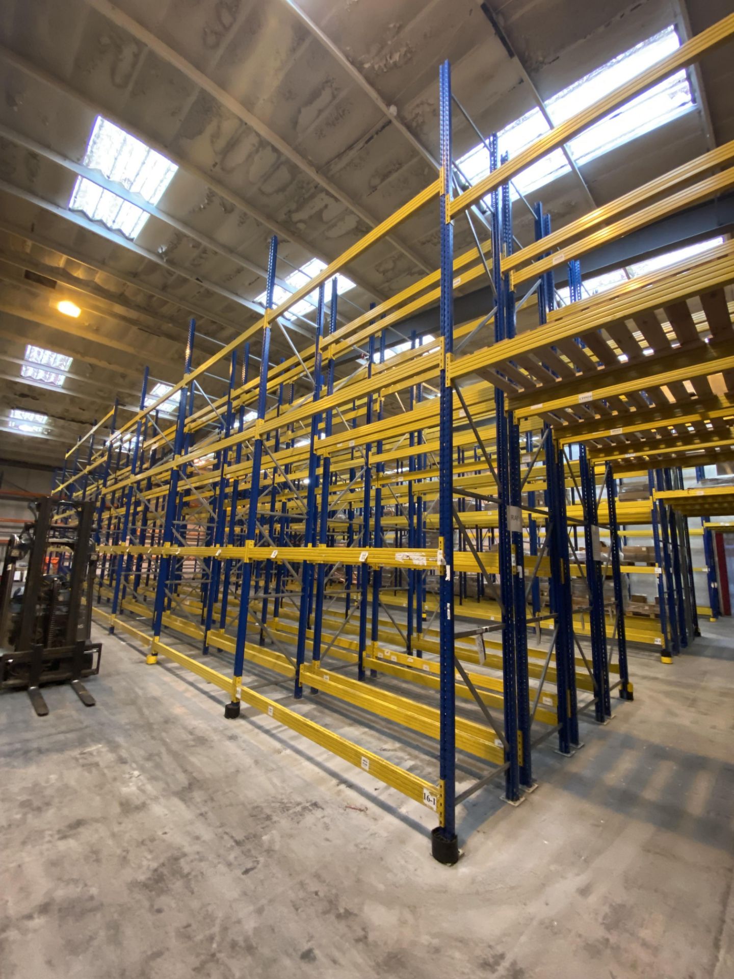 Ten Bay Mainly Four Tier Boltless Pallet Rack, each bay approx. 2.8m x 900mm x 6m high (excluding