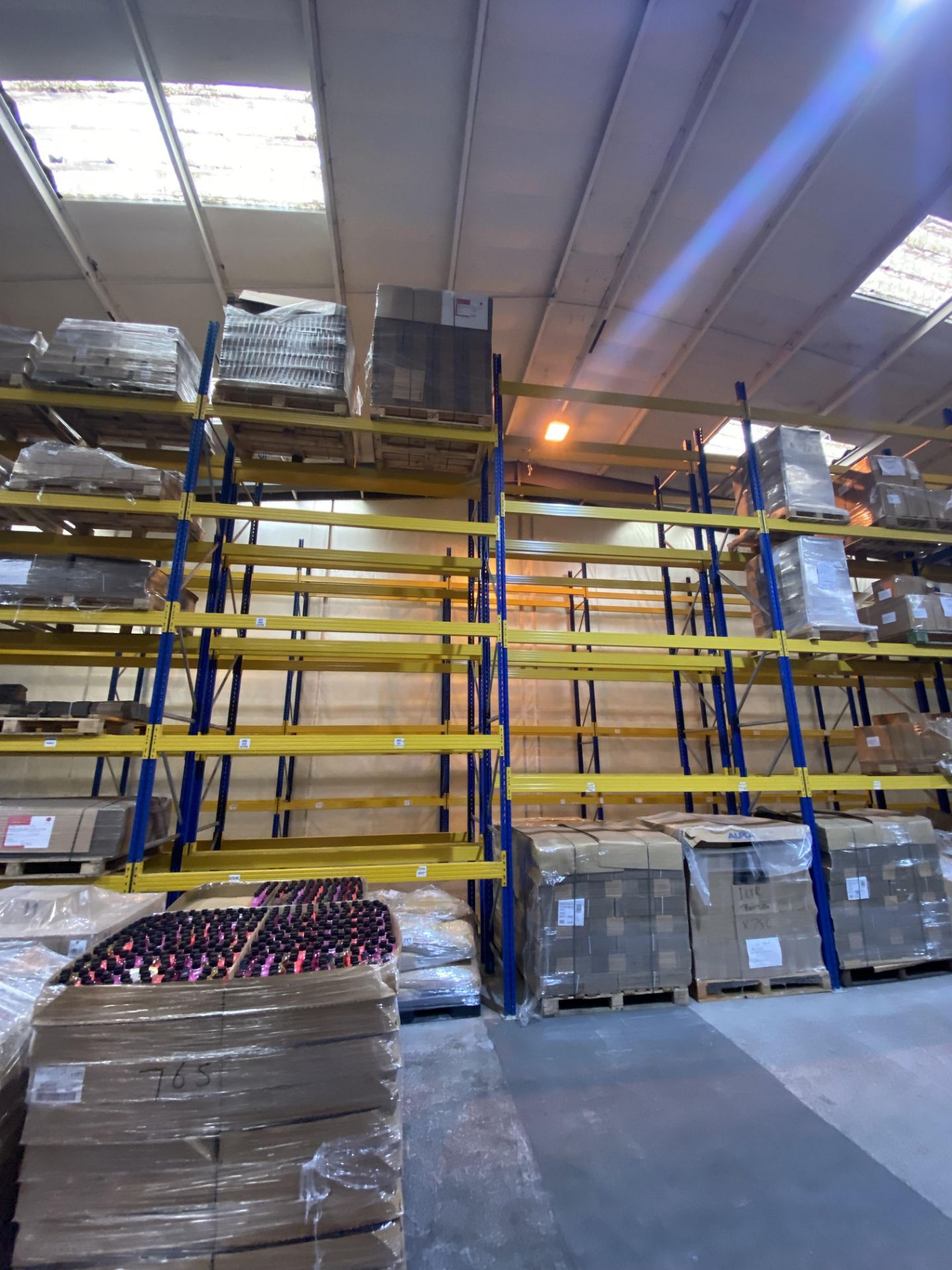 Ten Bay Mainly Five Tier Boltless Pallet Rack, each bay approx. 2.8m x 900mm x 6m high (excluding - Image 4 of 5