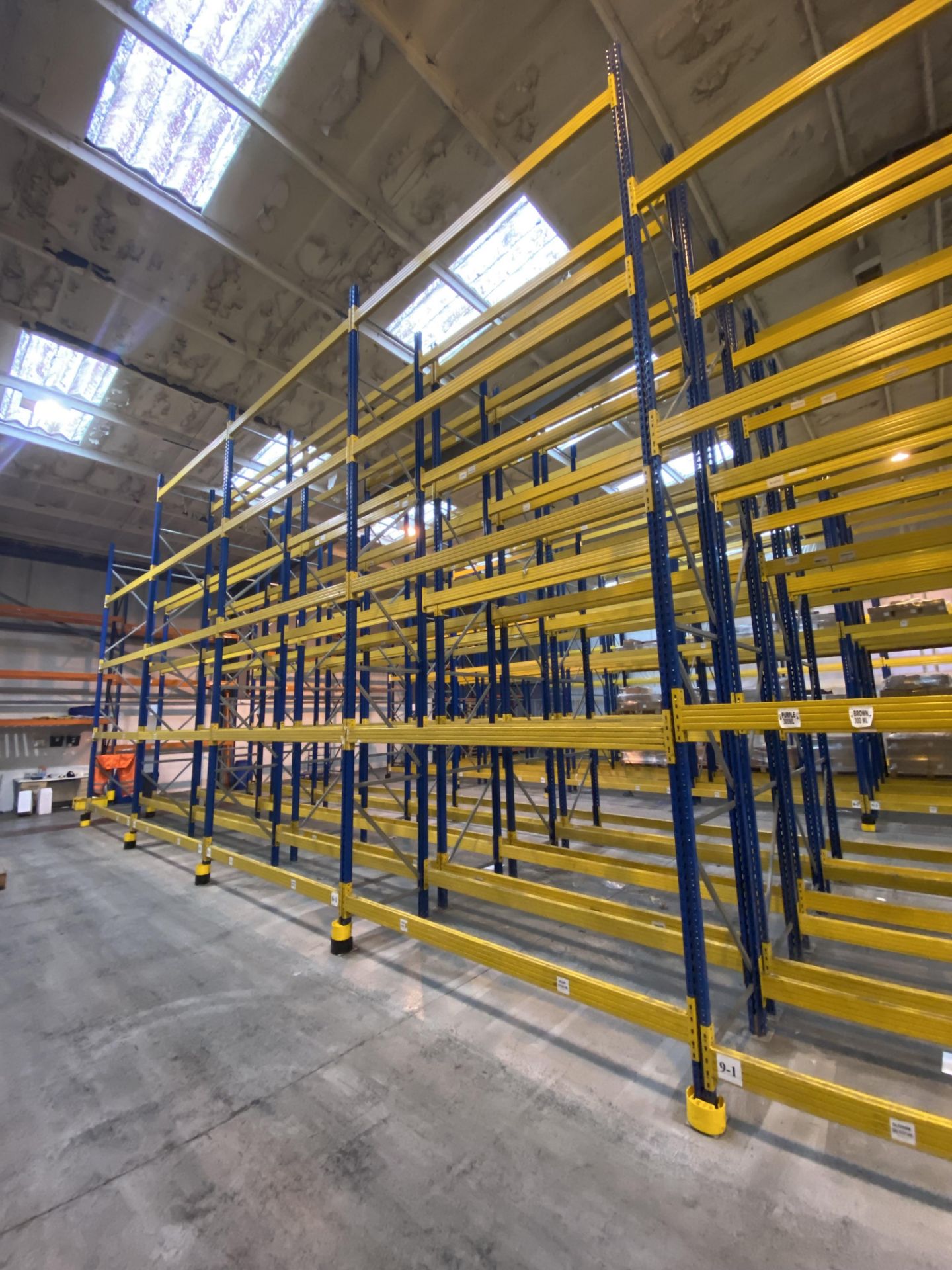 Ten Bay Mainly Four Tier Boltless Pallet Rack, each bay approx. 2.8m x 900mm x 6m high (excluding - Image 4 of 4