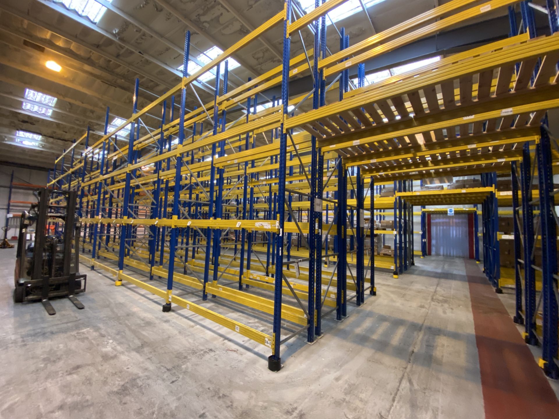 Ten Bay Mainly Four Tier Boltless Pallet Rack, each bay approx. 2.8m x 900mm x 6m high (excluding - Image 2 of 4