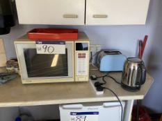 Toshiba Microwave, Kettle & Two Slice ToasterPlease read the following important notes:- ***Overseas