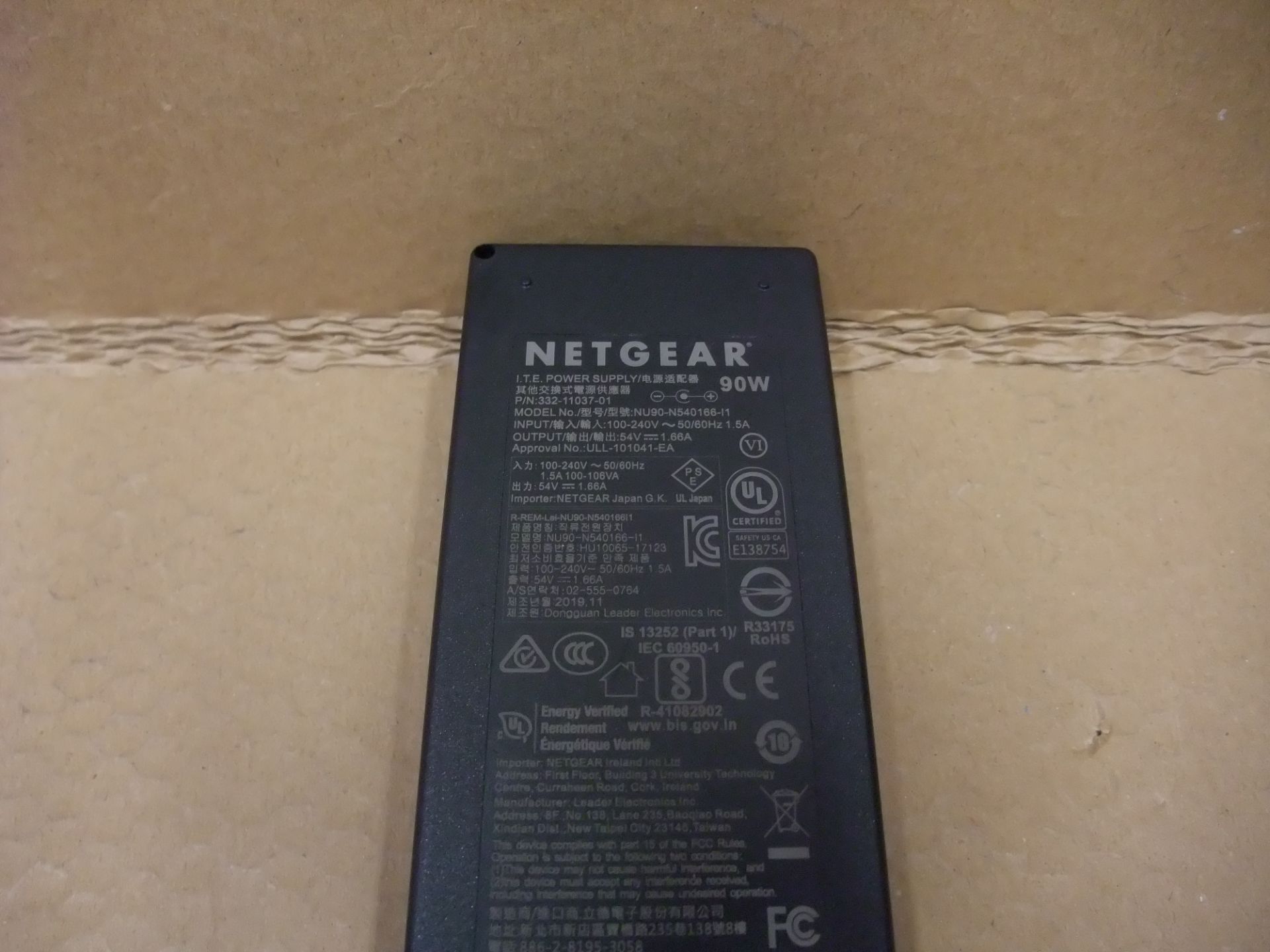 Two Netgear GS116PP 16-Port Gigabit High-Power PoE+ Switch with 90W PSUPlease read the following - Image 3 of 3