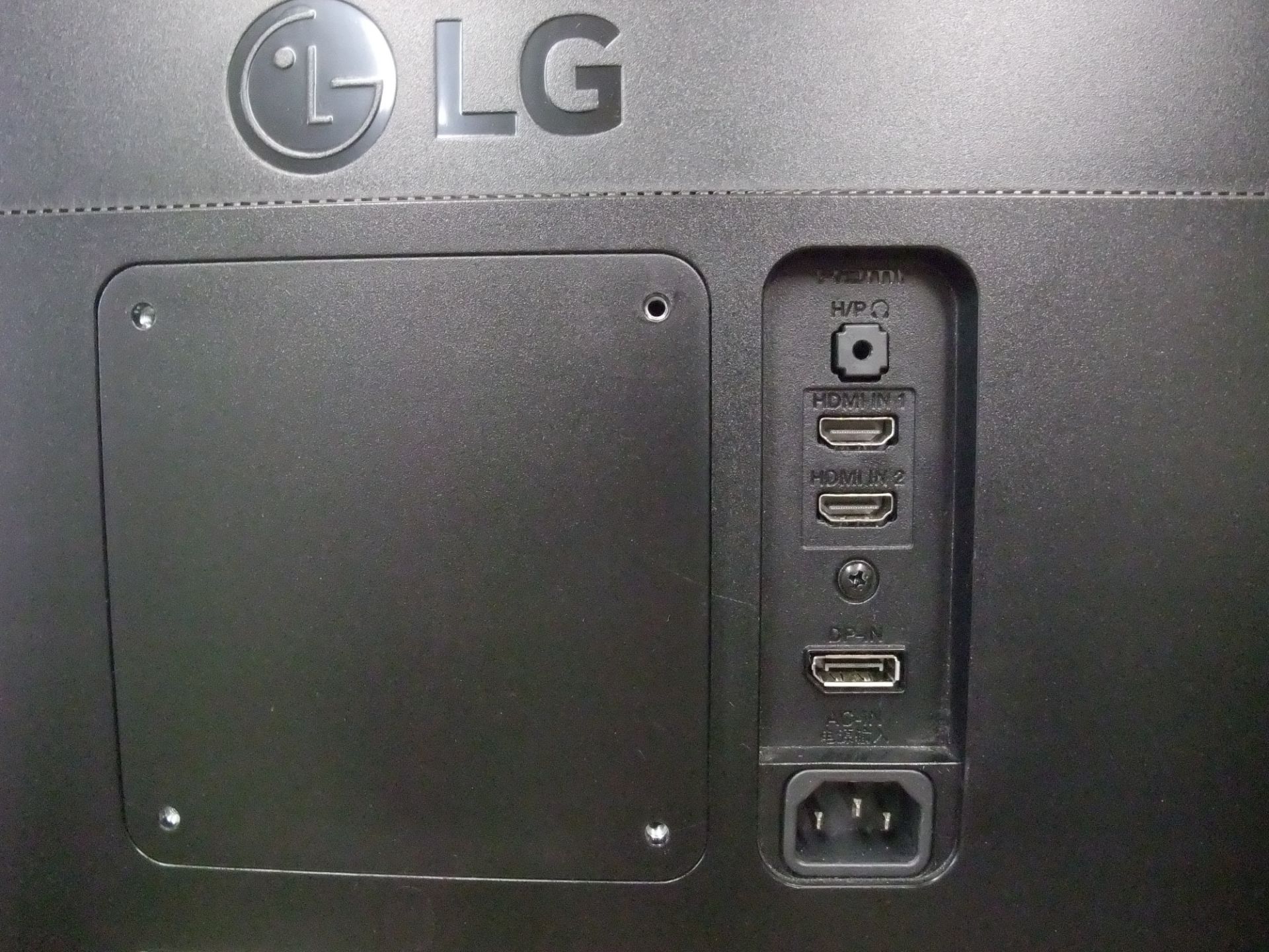 Two LG 24UD58-B 24in. Monitors, with twin deskmount monitor armsPlease read the following - Image 3 of 4