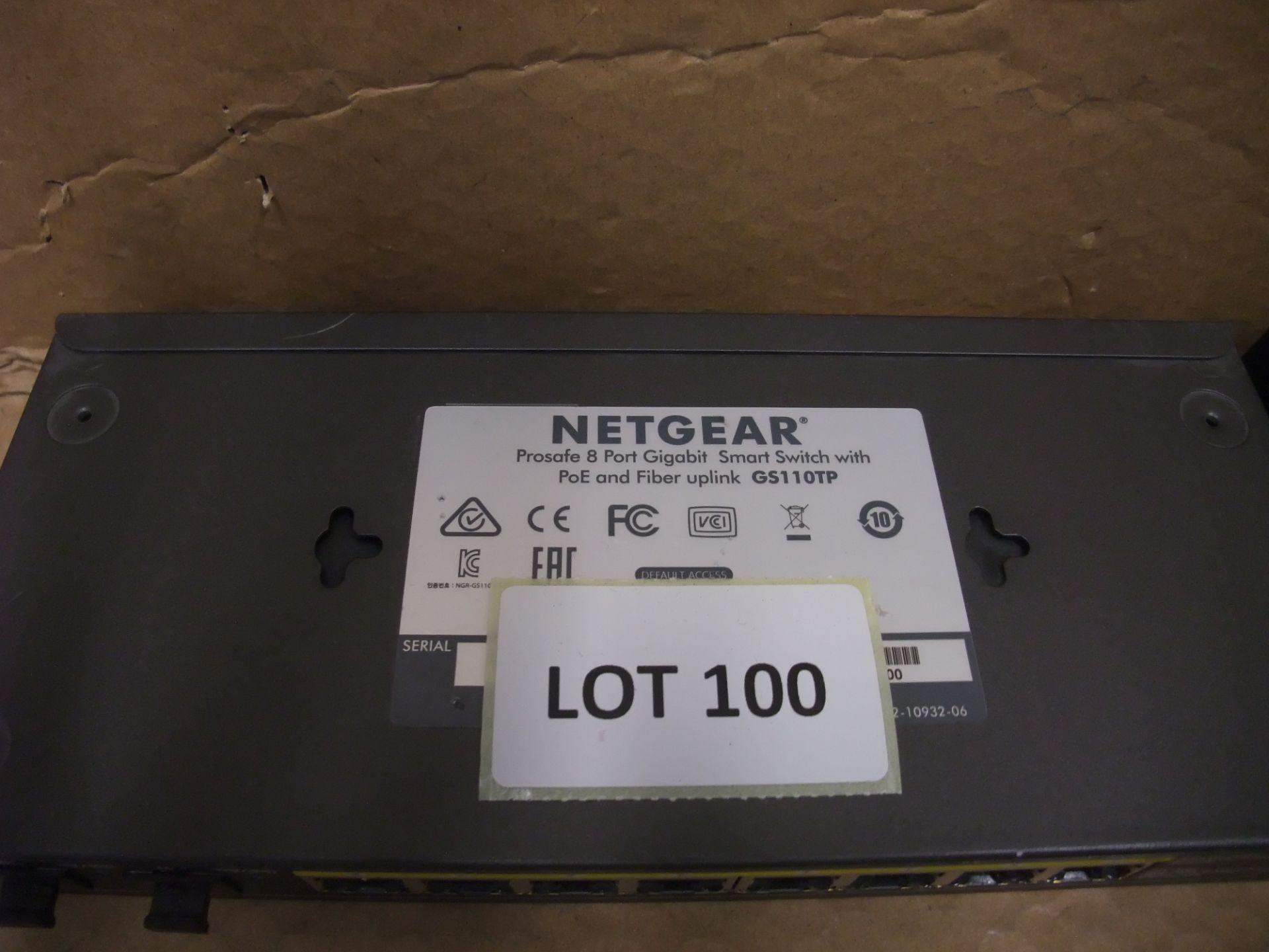 Netgear GS110TP Gigabit Smart Switch - 8 PoE Ports & 2 SFP PortsPlease read the following - Image 3 of 3
