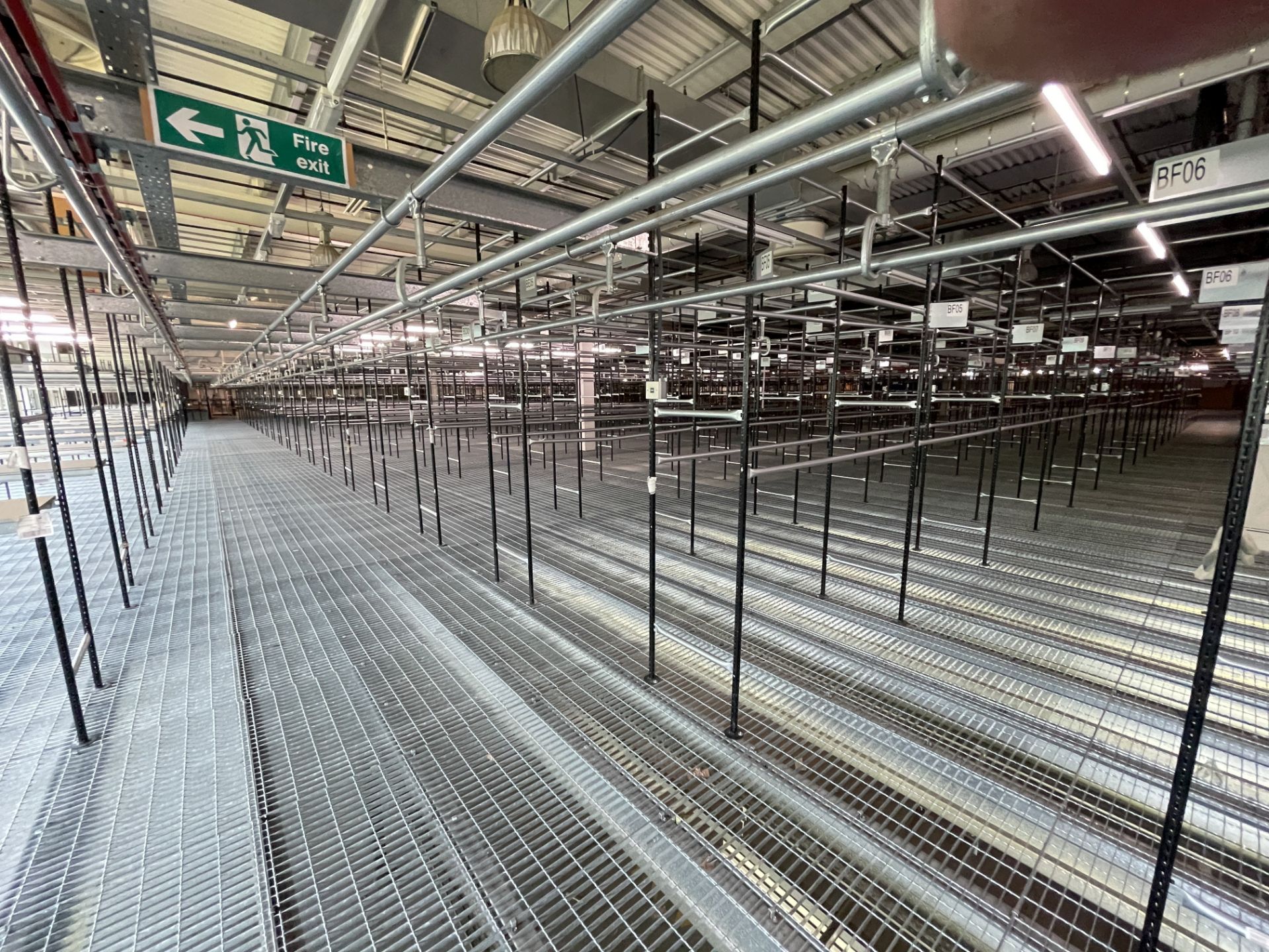 BOLTLESS STEEL SUSPENDED GARMENT STORAGE RACKING (on top of mezzanine floor), comprising approx. - Image 2 of 9
