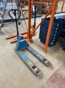 2 ton SWL Hand Hydraulic Pallet Truck (known to require attention), Lot located 33-37 Carron