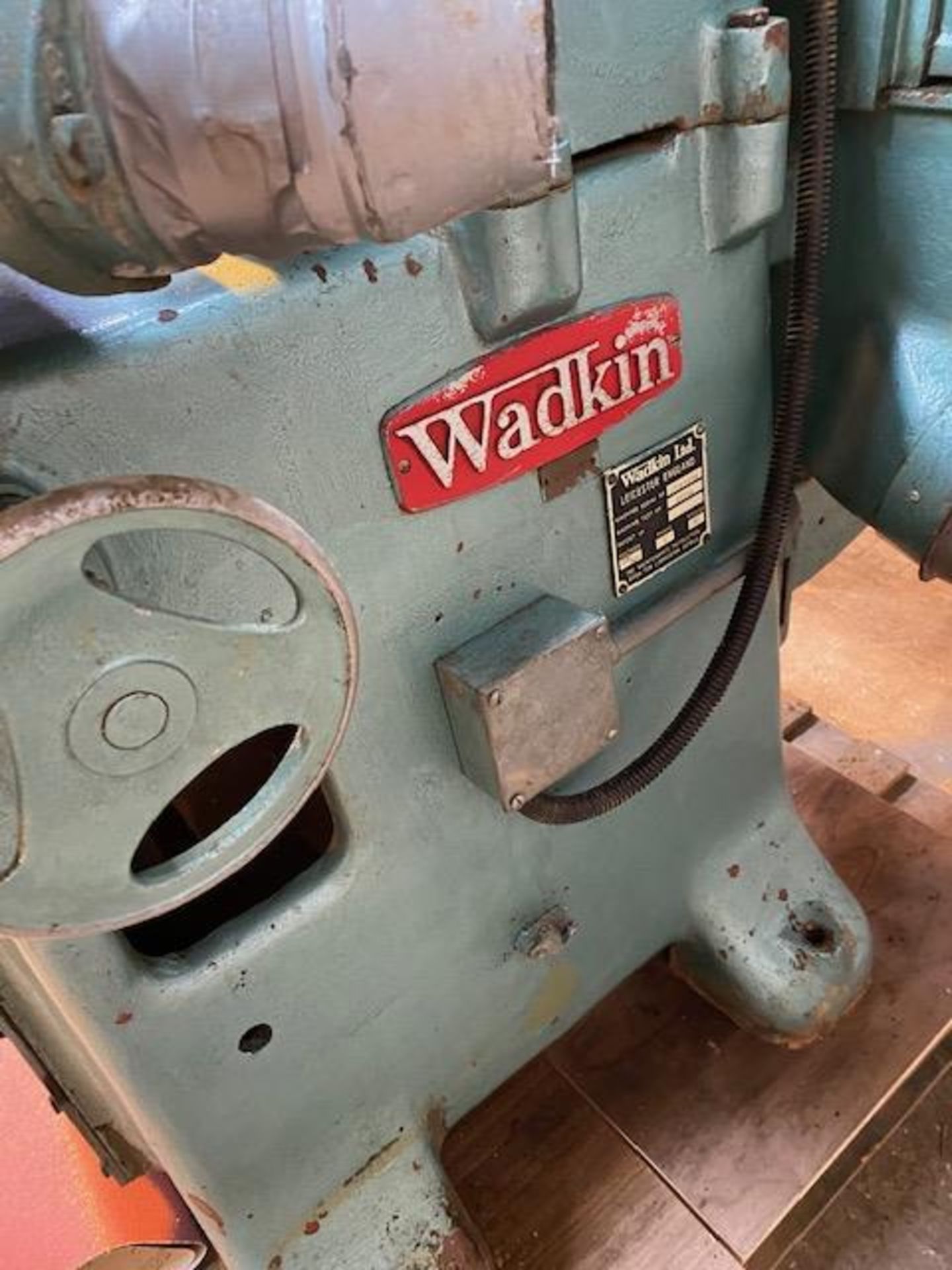 Wadkin JTA 30x9 Disc & Bobbin Sander, serial no. 1218, with 26in. x 26in. bobbin bed & 17in. x 34in. - Image 9 of 12