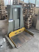 Polar 600-3 Pile Lift, serial number 5872473, year of manufacture 1988 (mobile)Please read the