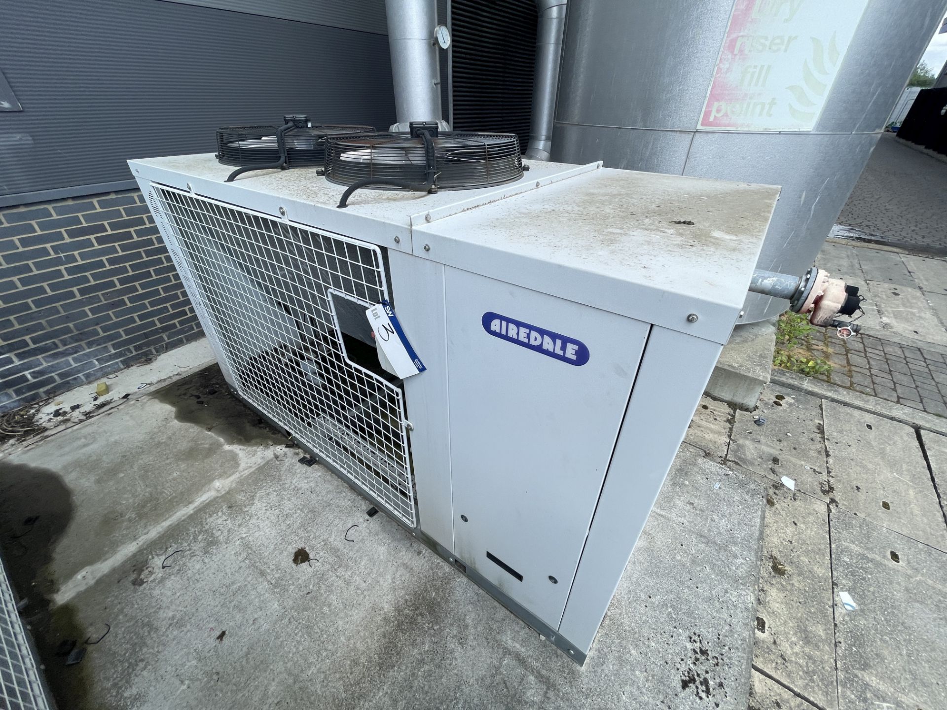 Airedale TWIN FAN CHILLER UNIT, overall size 2.3m x 1.1m x 1.3m high UNDERSTOOD TO BE MODEL