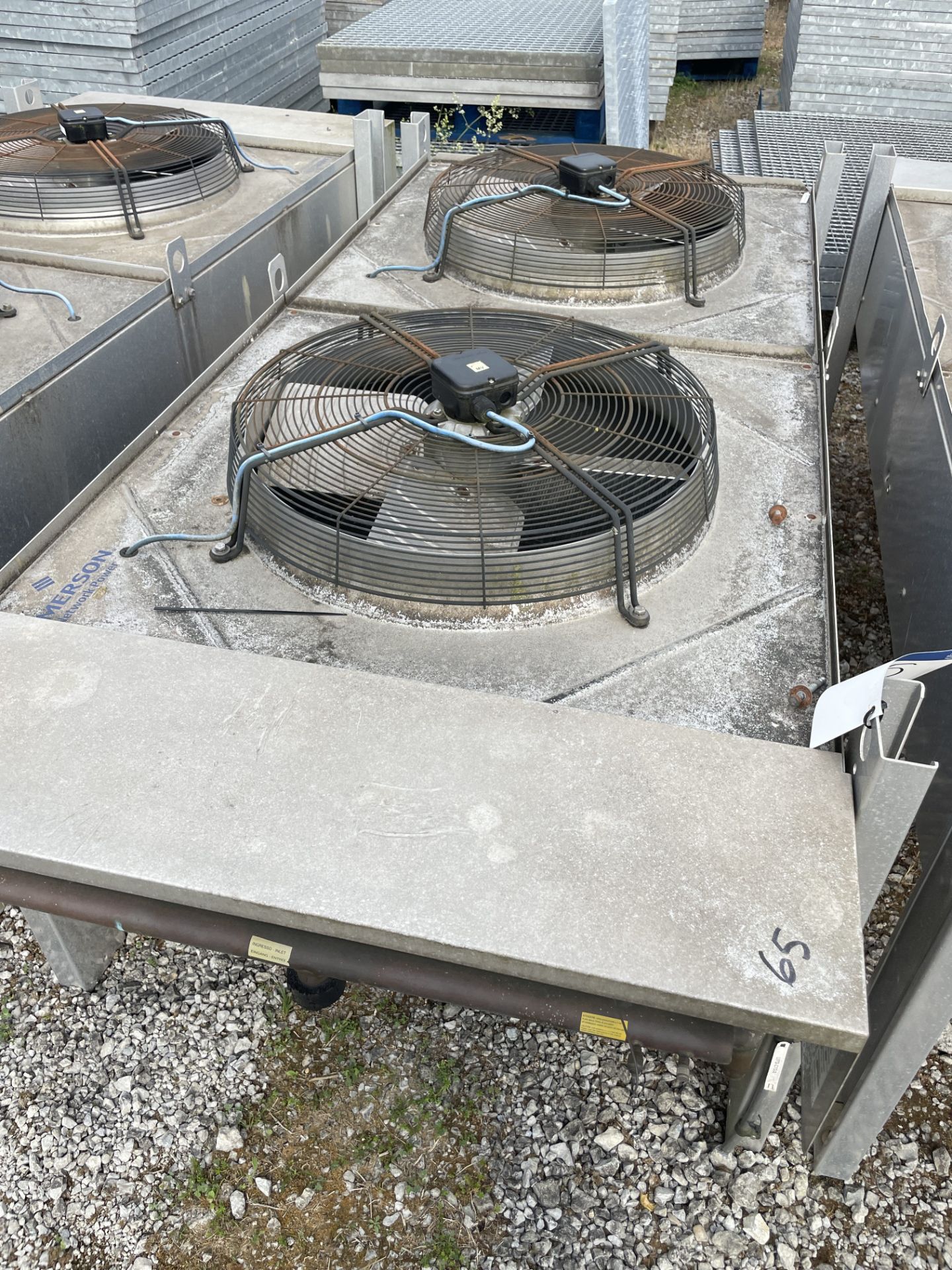 Lu-Ve Emerson HCE58 (LH) CU/AL Aluminium Cased Twin Fan Chiller UnitPlease read the following