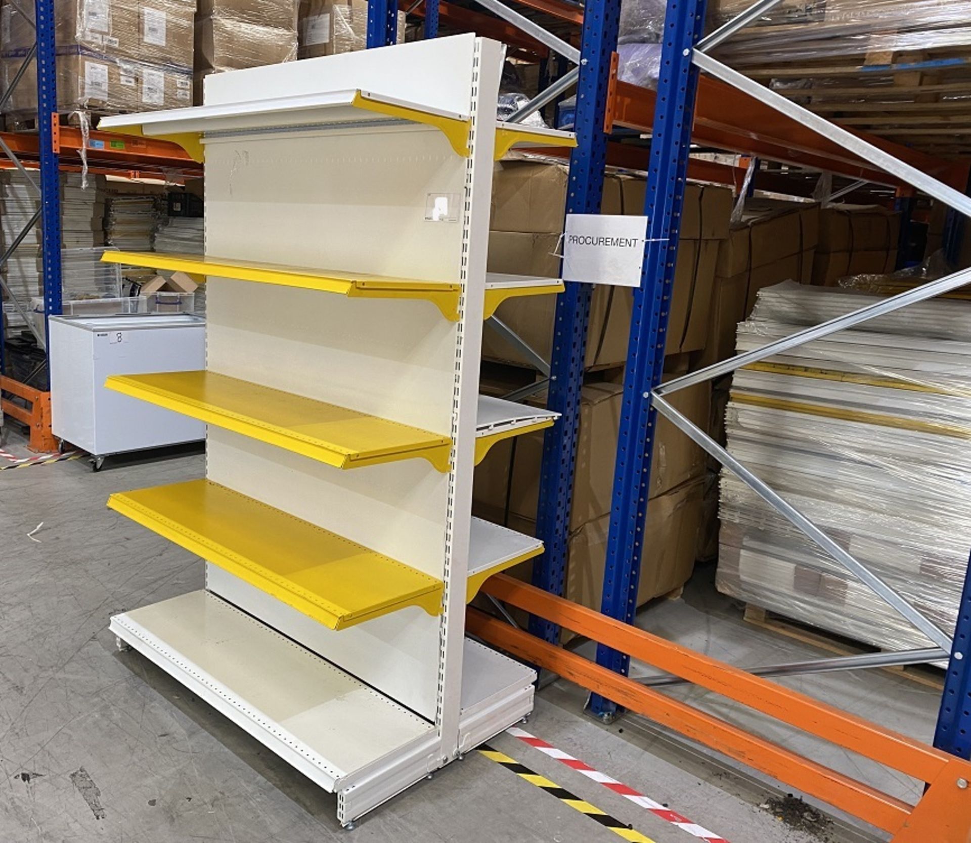 Twin Five Bay Retail Adjustable Shelving Units, comprising six 2000mm uprights, twelve steel bolt-on - Bild 5 aus 5