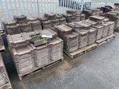 Approx. 600 Marley Roof Tiles, 100 per pallet, as set out on six pallets, each tile approx. 420mm