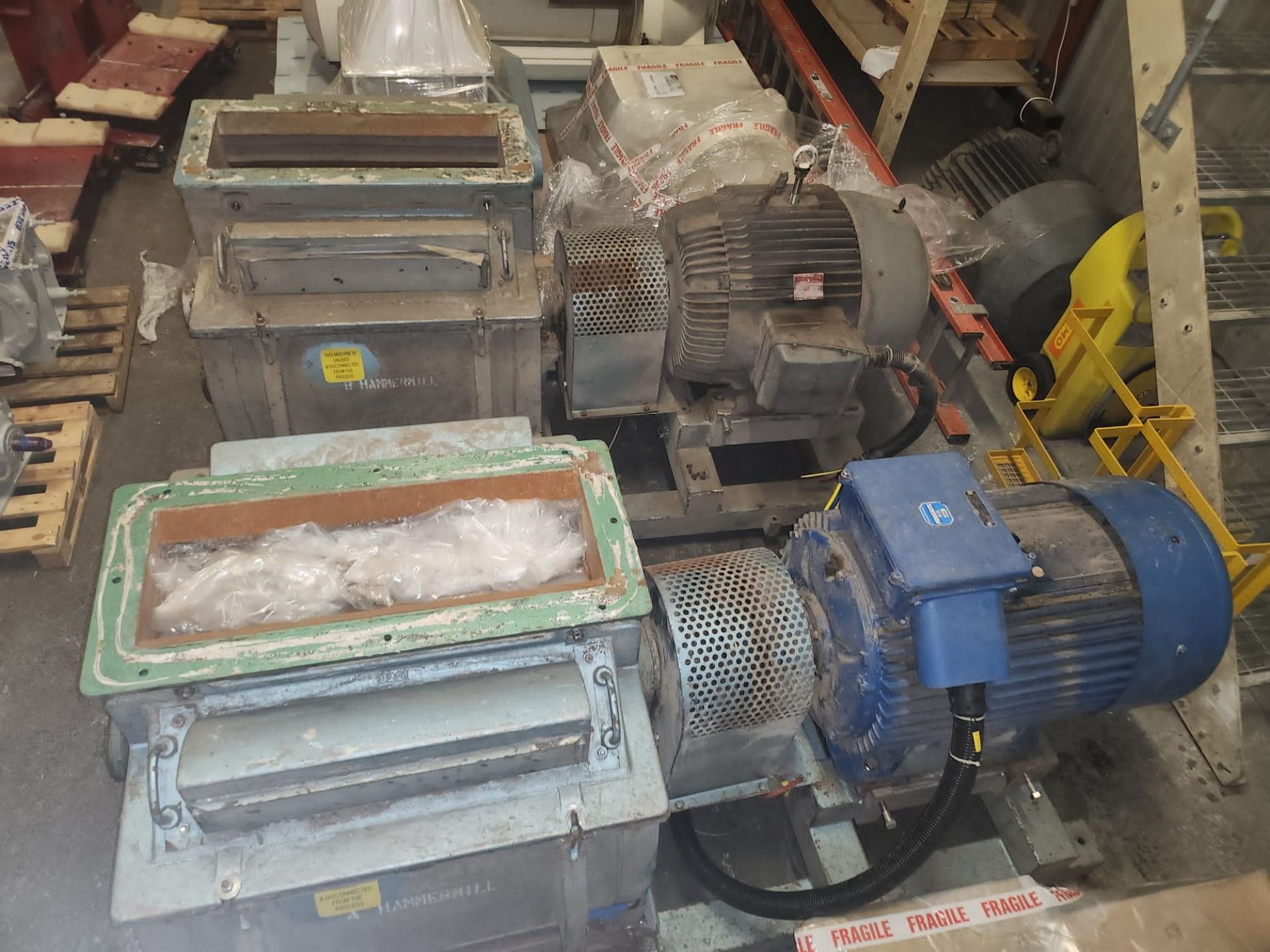 Christy X26 Hammermill, with 90kW blue motor in photo. Loading free of charge - yes. Lot location - Image 2 of 5