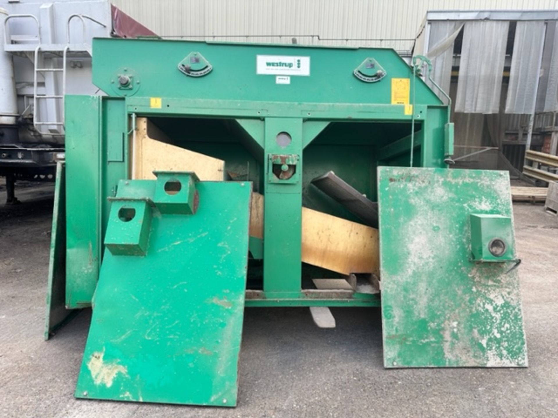 Westrup SAB-1000 Pre Cleaner Machine (no aspiration fan). Loading free of charge - yes. Lot location - Image 11 of 15