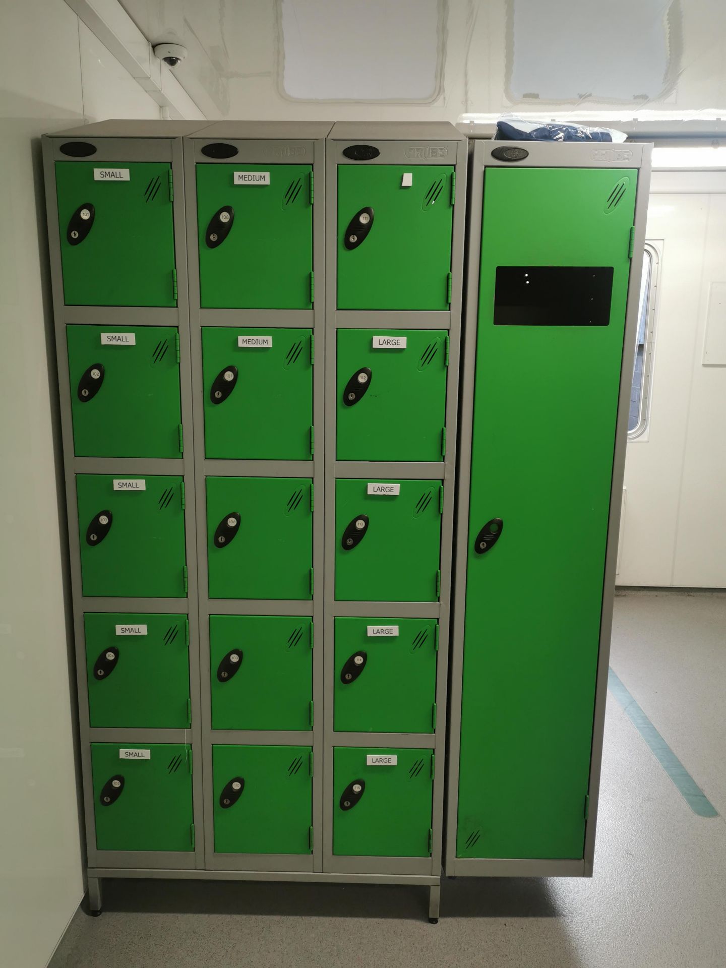 Four x 15 Door Personnel Lockers Lot located Bretherton, Lancashire. Lot loaded free of charge - Image 2 of 3