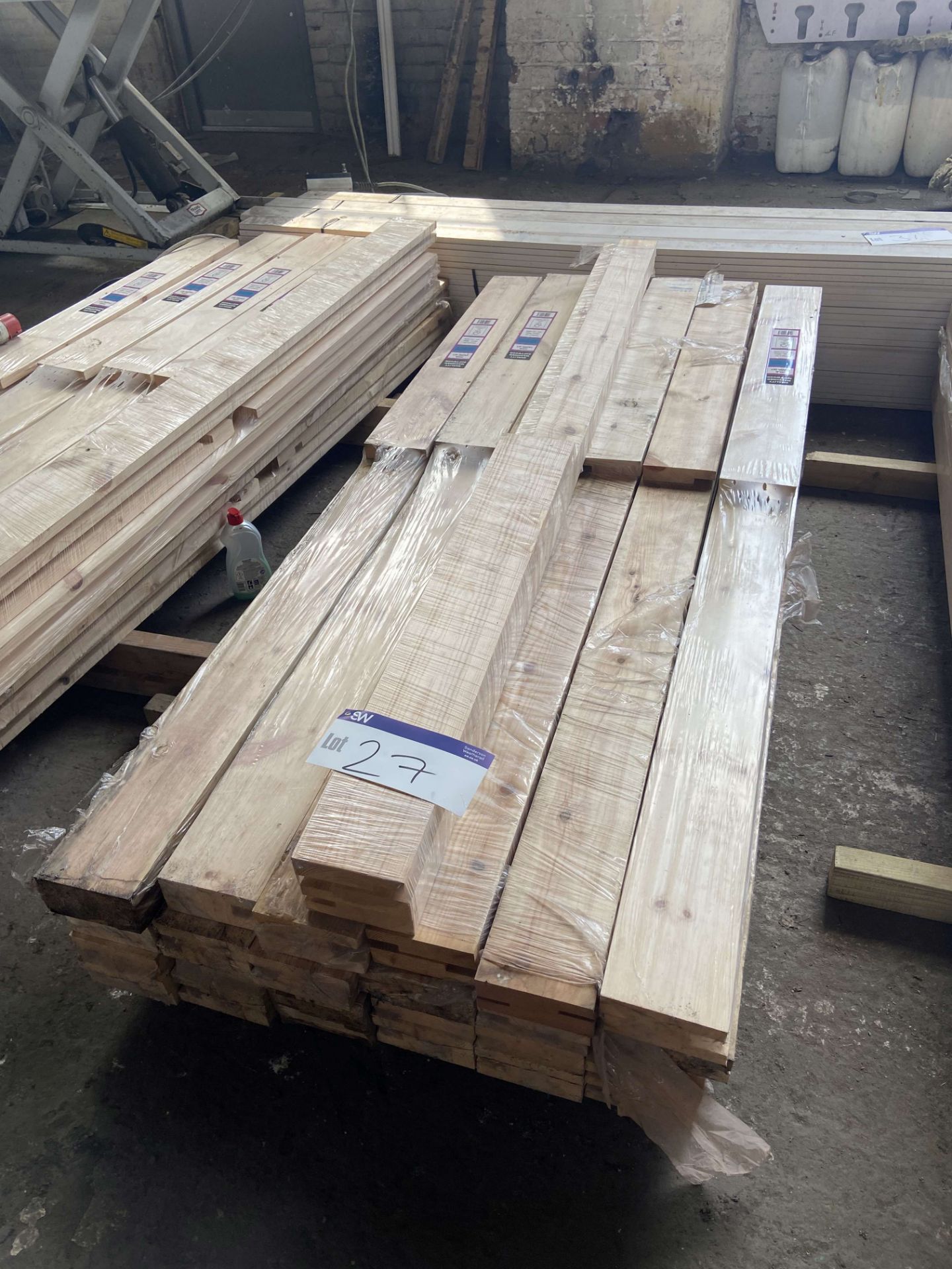 Pallet of 18 Internal Door Casings, trench to suit 1981mm x 838mm Please read the following