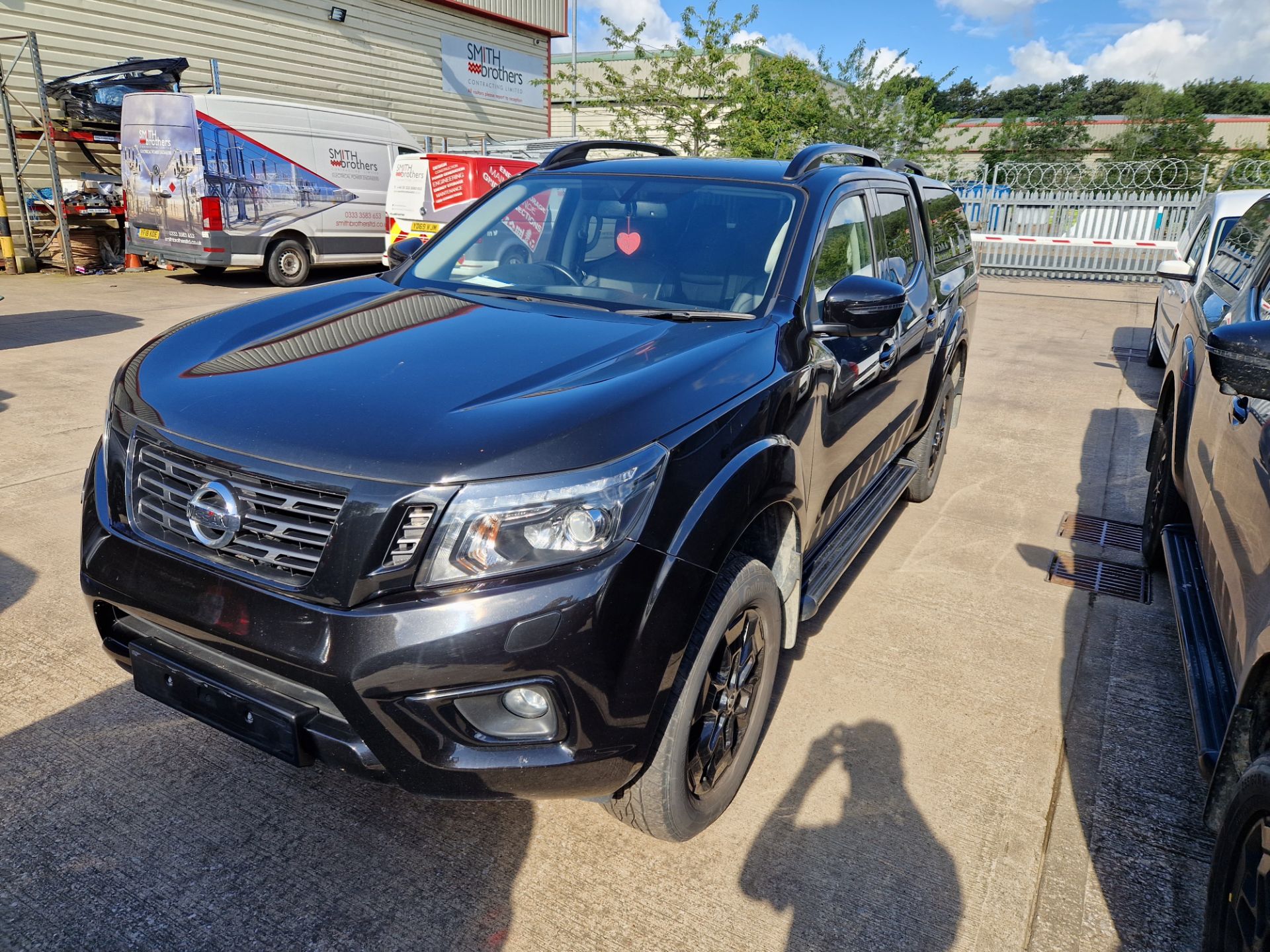 NISSAN Navara Special Edition N-Guard 2.3dCi 190 TT 4WD Auto Double Cab Pick Up, Registration No. - Image 2 of 10