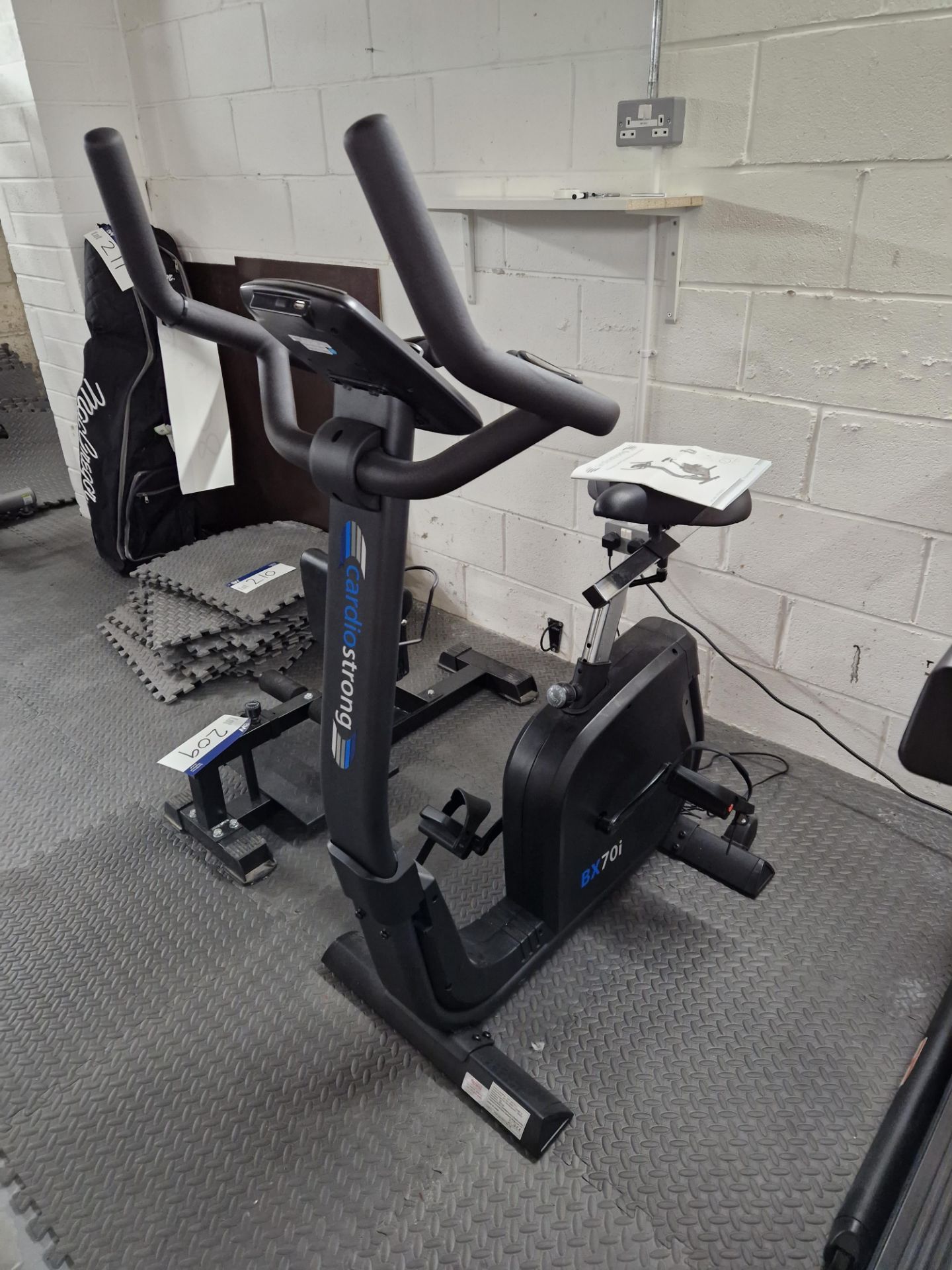 Cardio Strong CST-BX70i-2 Bike, Max 150kg Please read the following important notes:- ***Overseas - Image 2 of 5