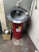 SafetyKleen MK2 Paint/ Parts Washing Station, serial no, 21496 Please read the following important