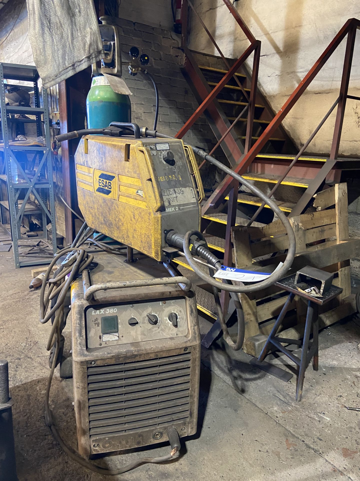 Esab LAX Mig Welder, with MEK2 wire feed unit, welding gun, pipe work and gauge, 440V (bottle - Image 3 of 3