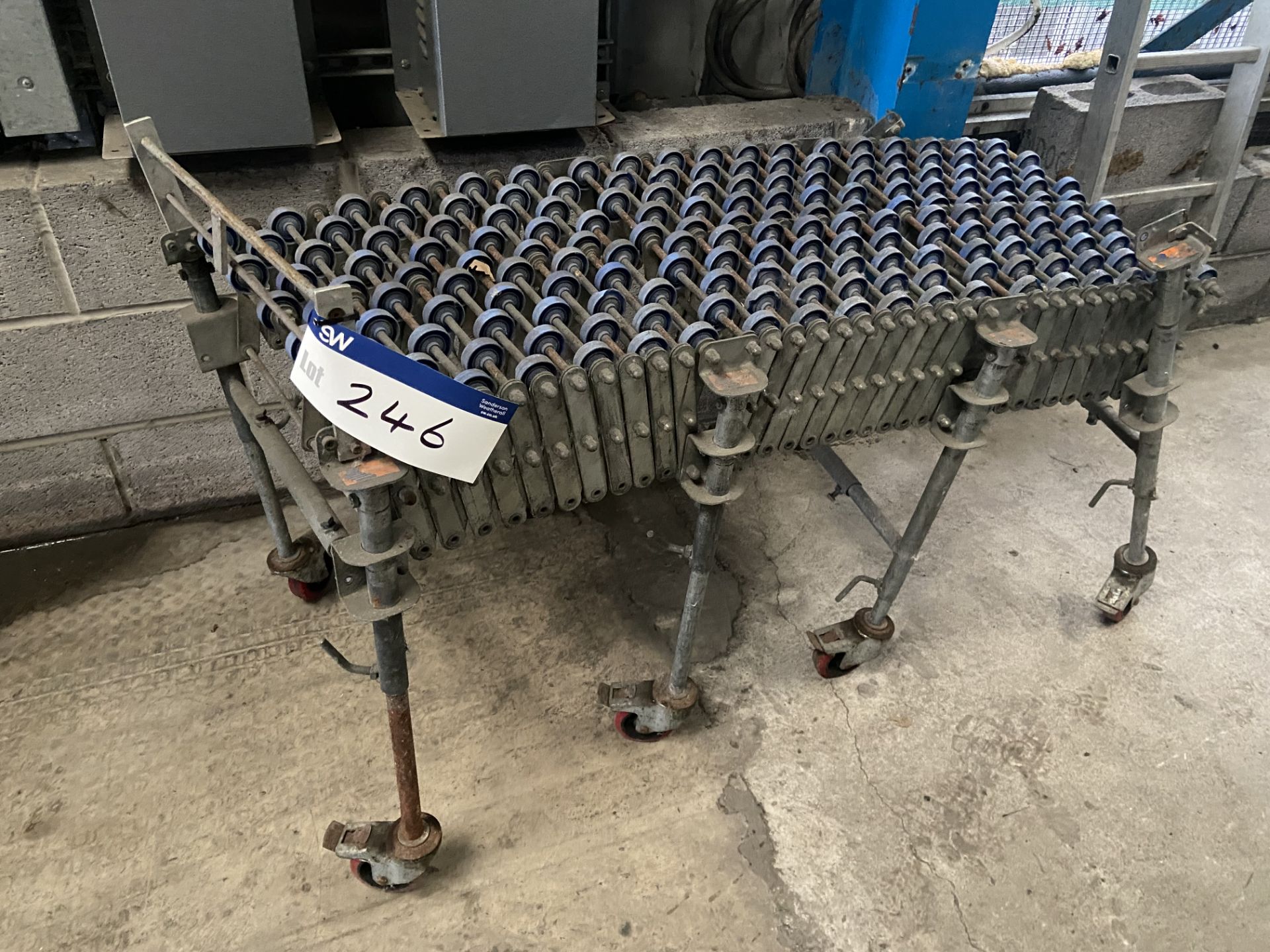 500mm wide Roll Concertina Mobile Conveyor, approx. 1.2m long when closed Please read the