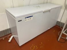 Tescold Chest Freezer, 1.8m wide (reserve removal until contents removed) Please read the