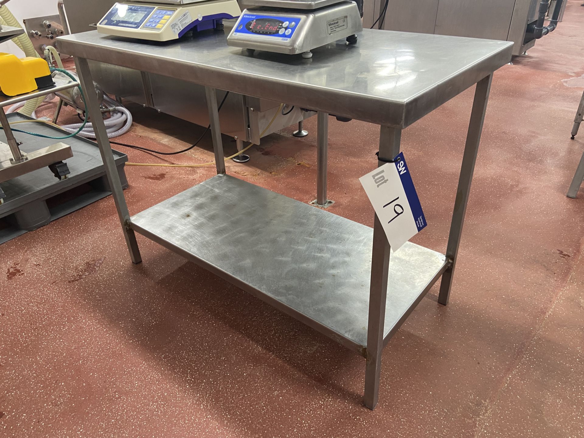 Stainless Steel Top Bench, approx. 1.2m x 600mm, fitted undershelf Please read the following
