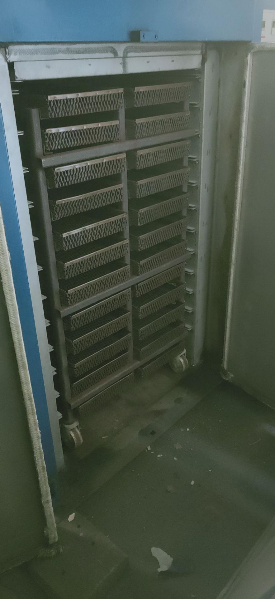 Marr Electric Forced Air Circulating Oven, serial no. 13269, approx. 1250cm x 800cm x 800cm, loading - Image 2 of 5