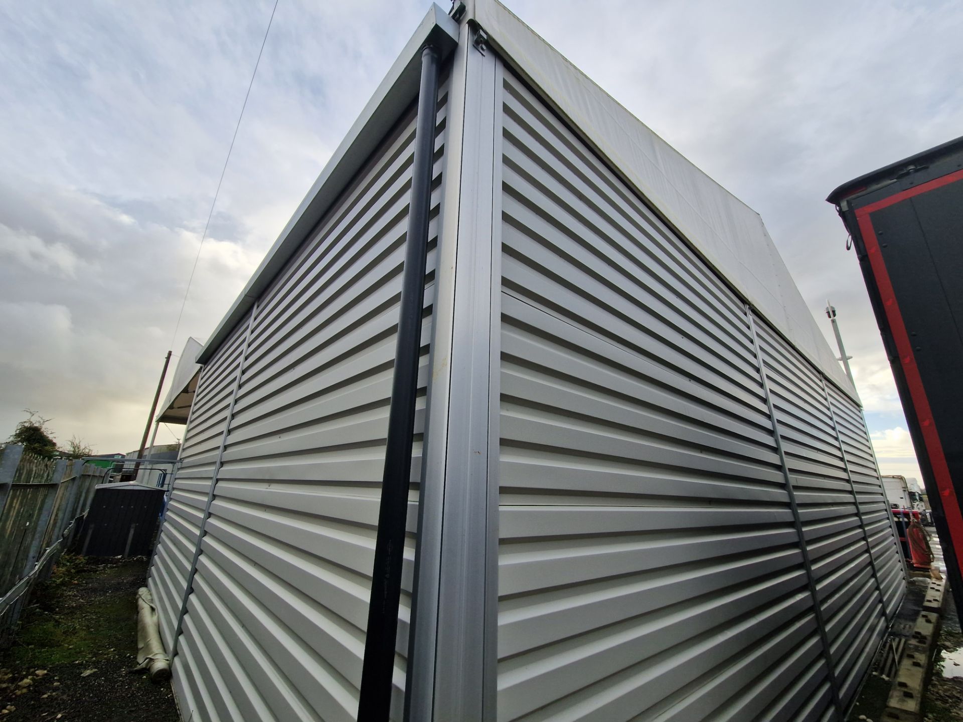 WS TEMPORARY BUILDINGS 15m x 10m Relocatable Building with Two 4.86m x 4.5m Roller Shutter Doors, 2m - Image 9 of 14