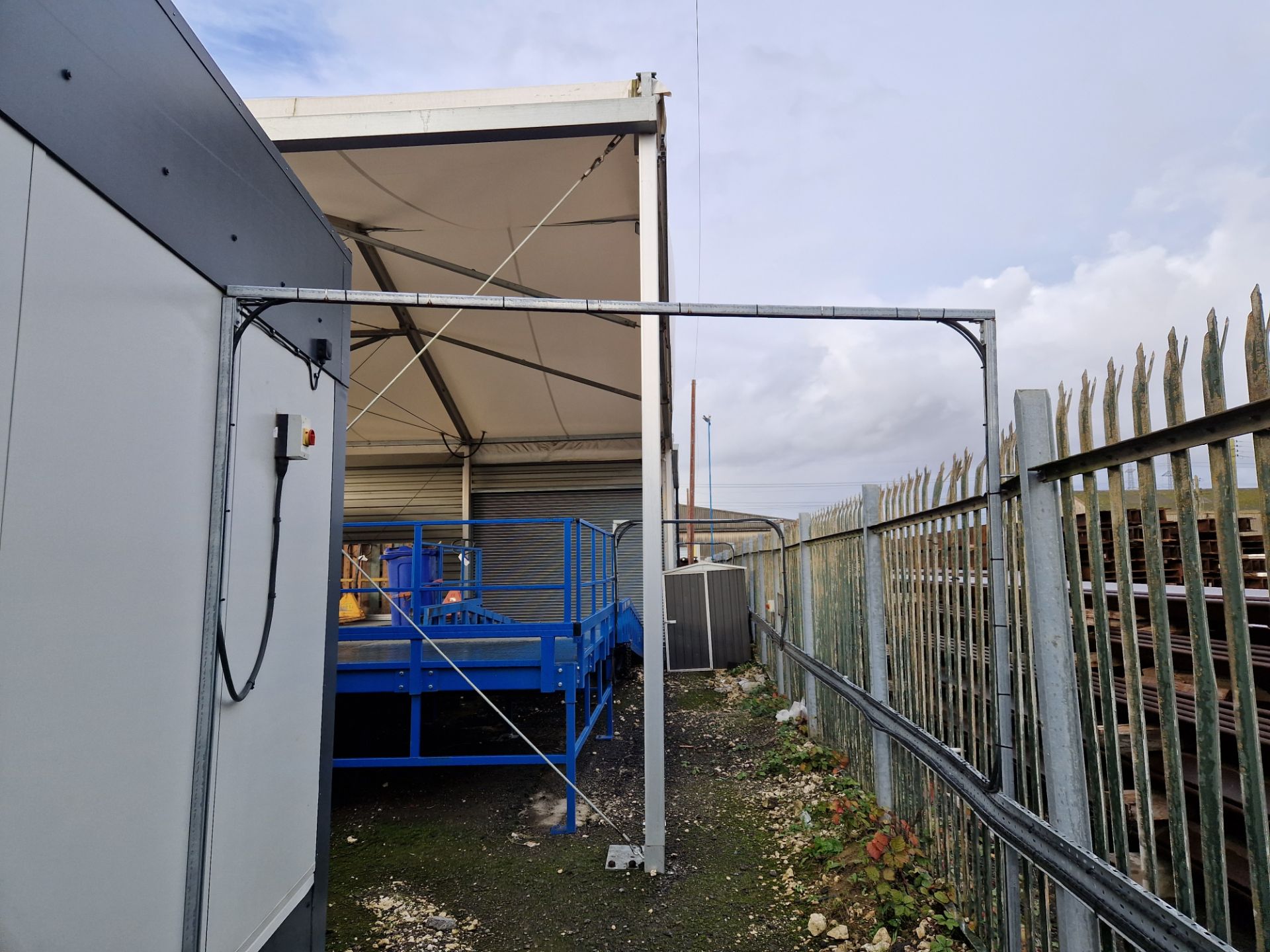 12m x 9m x 2.5m Jack Leg 'Main Office' Cabin (Reserve Removal Until Contents Cleared) (Electrics - Image 8 of 17