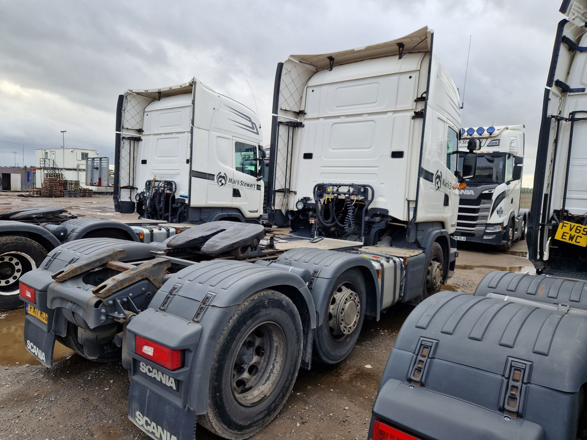 Scania R450 Topline 44T 6x2 Tractor Unit with Fridge Freezer, Top Bar and Spot Lights, - Image 4 of 9