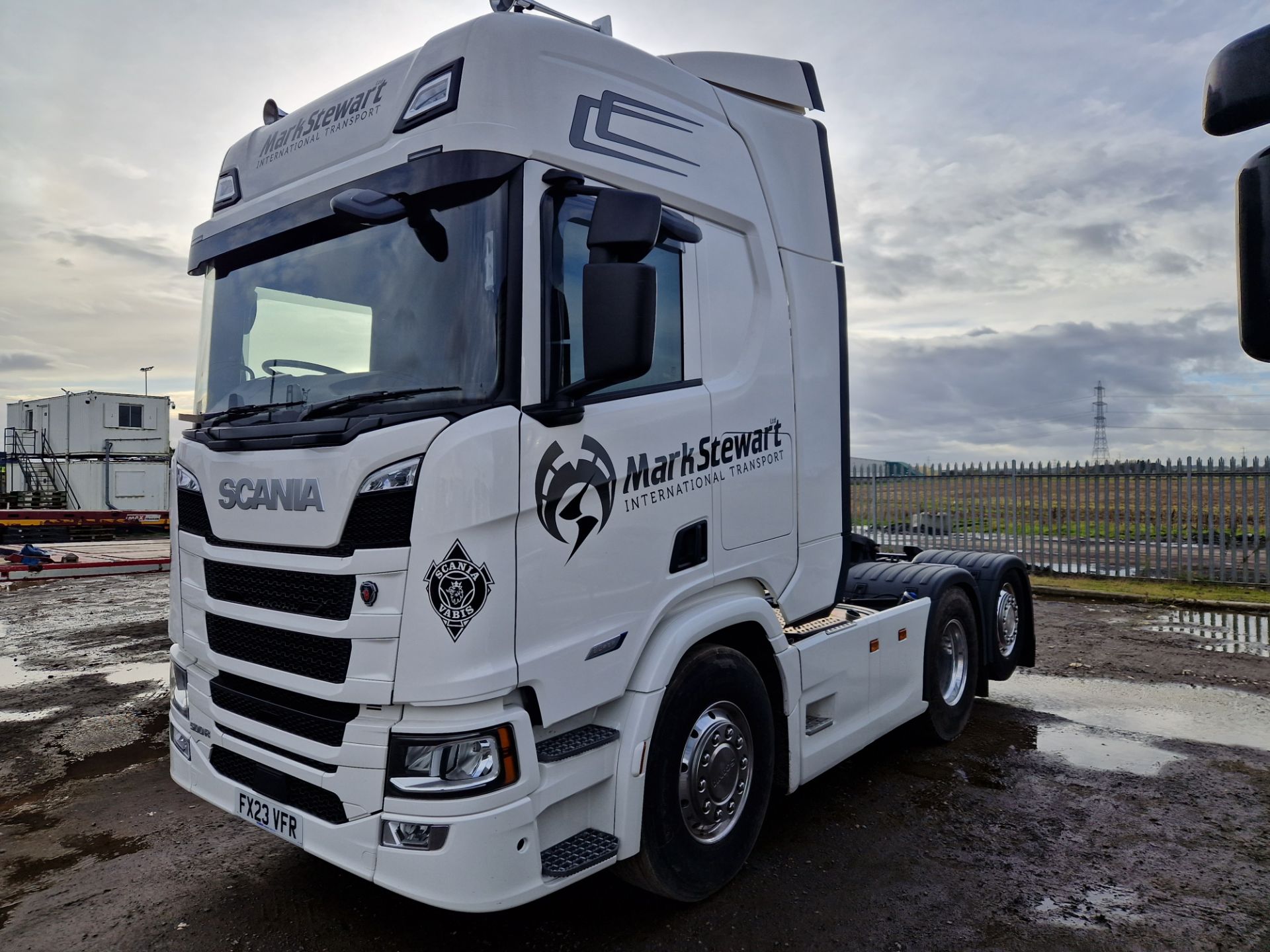 Scania R500 Next Generation 44T 6x2 Tractor Unit with Fridge Freezer, Dura Bright Wheels, Air - Image 2 of 9