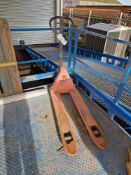2500KG Manual Pallet Truck Please read the following important notes:- ***Overseas buyers - All lots