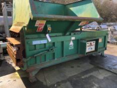 Thetford International T3-638MC Compactor Please read the following important notes:- ***Overseas
