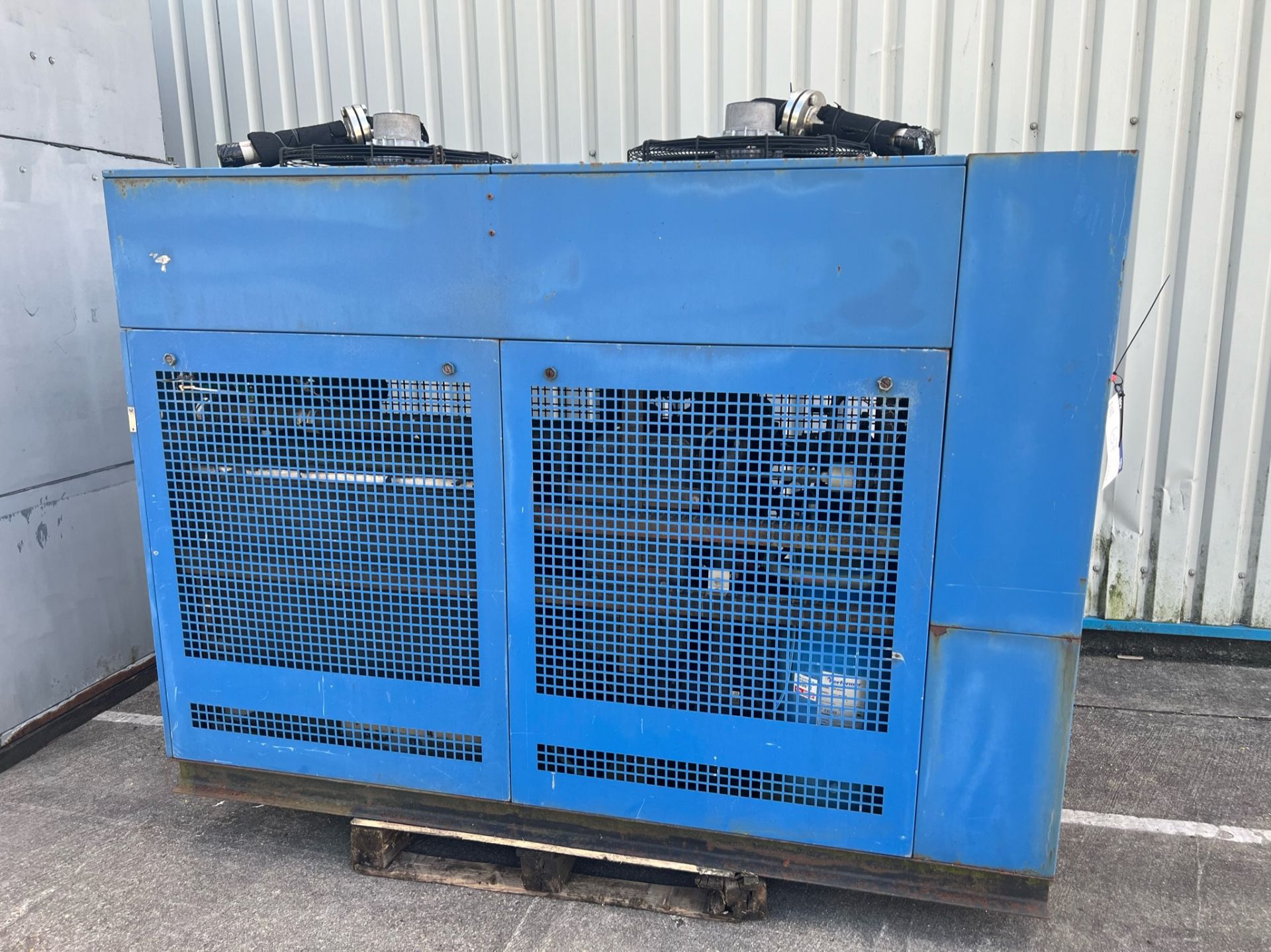 Tricool 99/32/80 Twin Fan Cooler, approx. 2.3m x 1.1m x 1.8m high Please read the following - Image 2 of 6