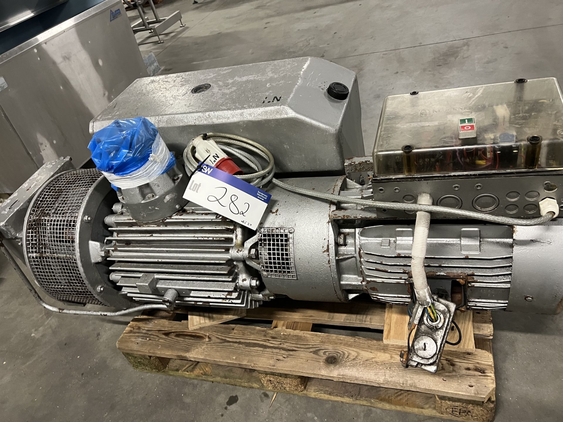 Busch 630-212 Vacuum Pump, approx. 1.6m x 0.8m x 0.65m high Please read the following important