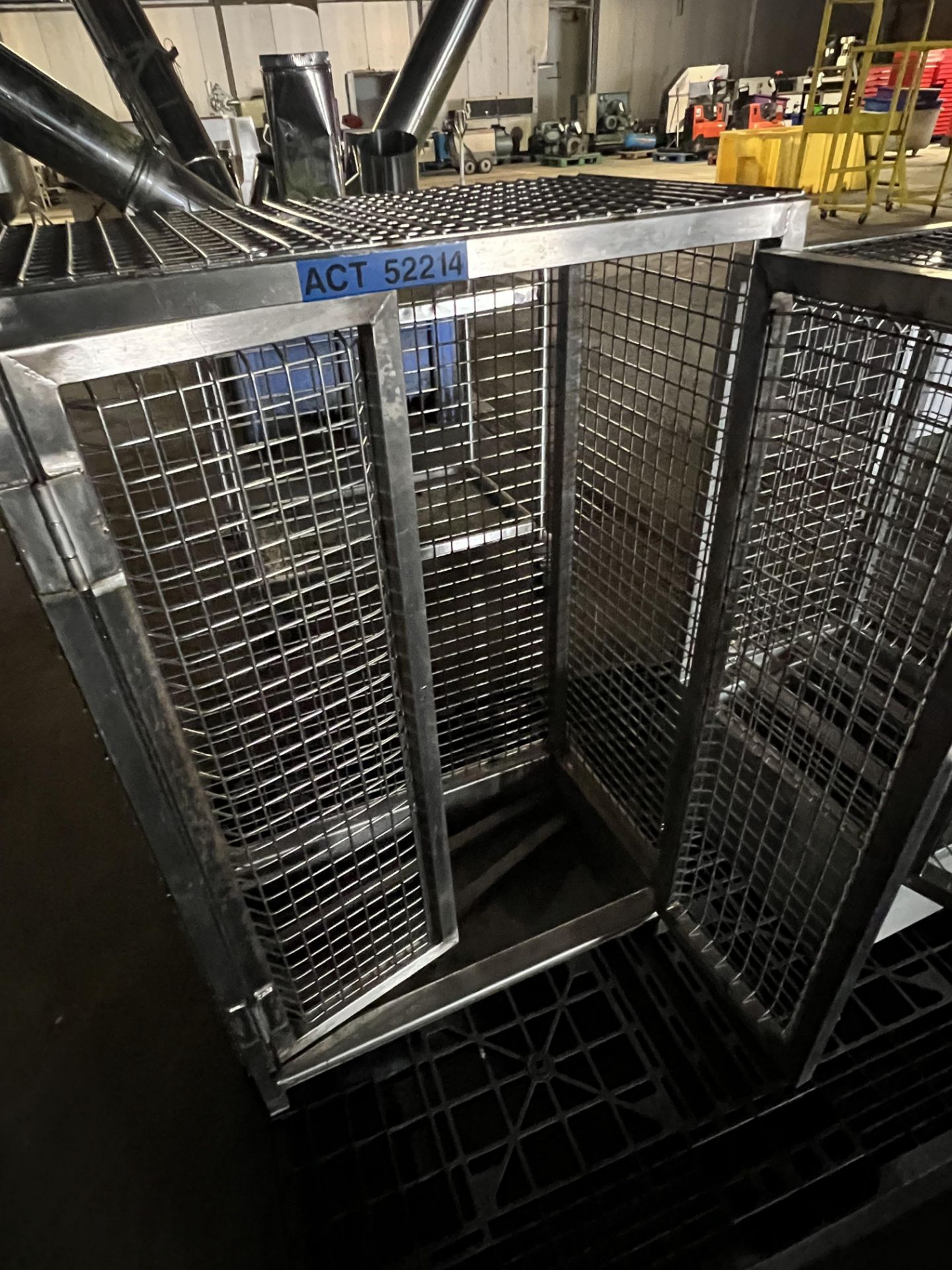 Two Storage Cages, approx. 35cm x 40cm x 90cm high and 60cm x 35cm x 1m high Please read the - Image 4 of 4